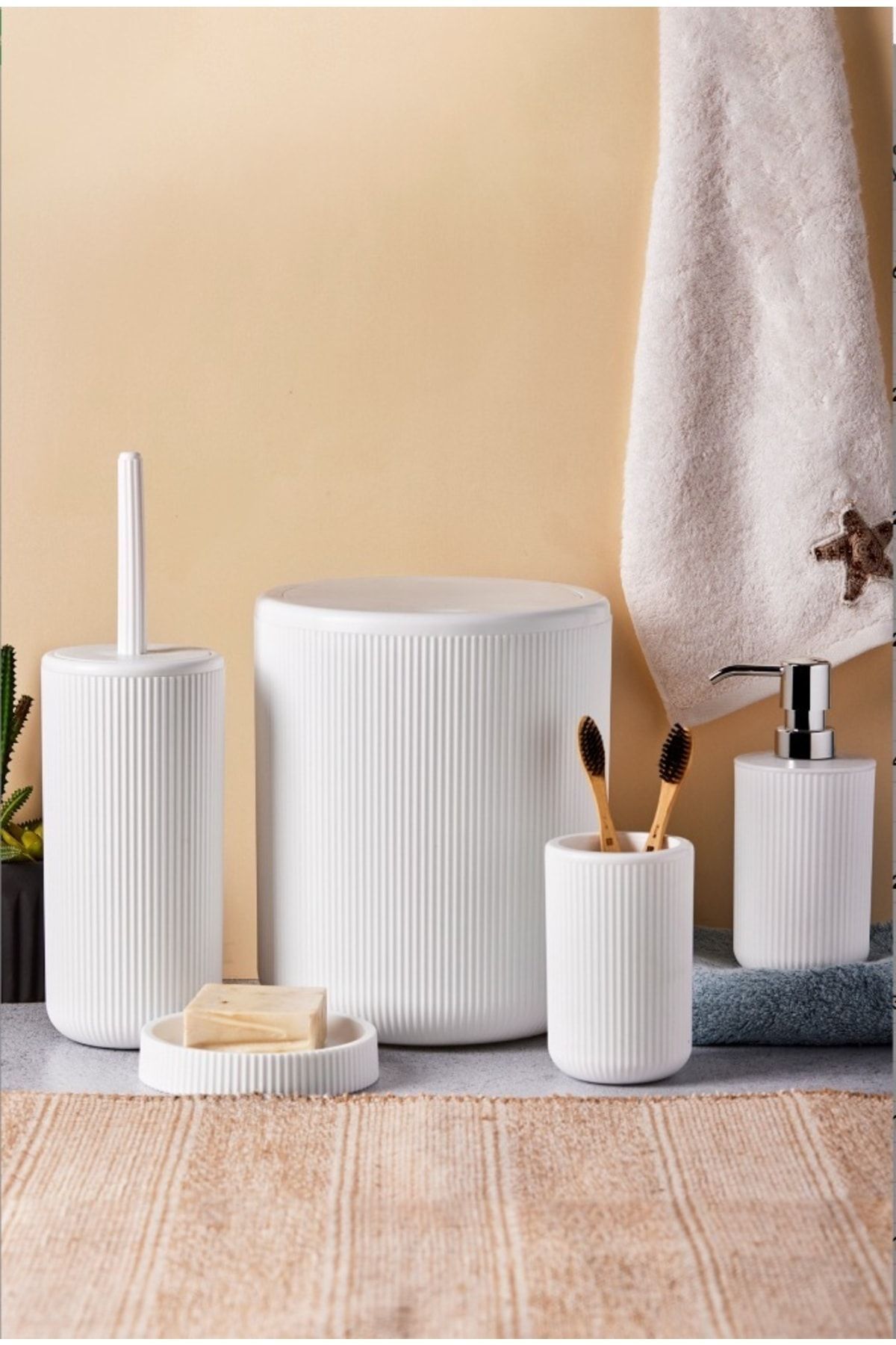 -dante 5-Piece Bathroom Set White