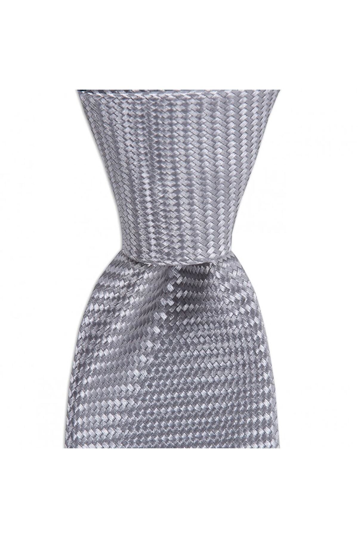  کراوات ابریشمی پهن ۷.۵ سانتی‌متری به رنگ خاکستری روشن