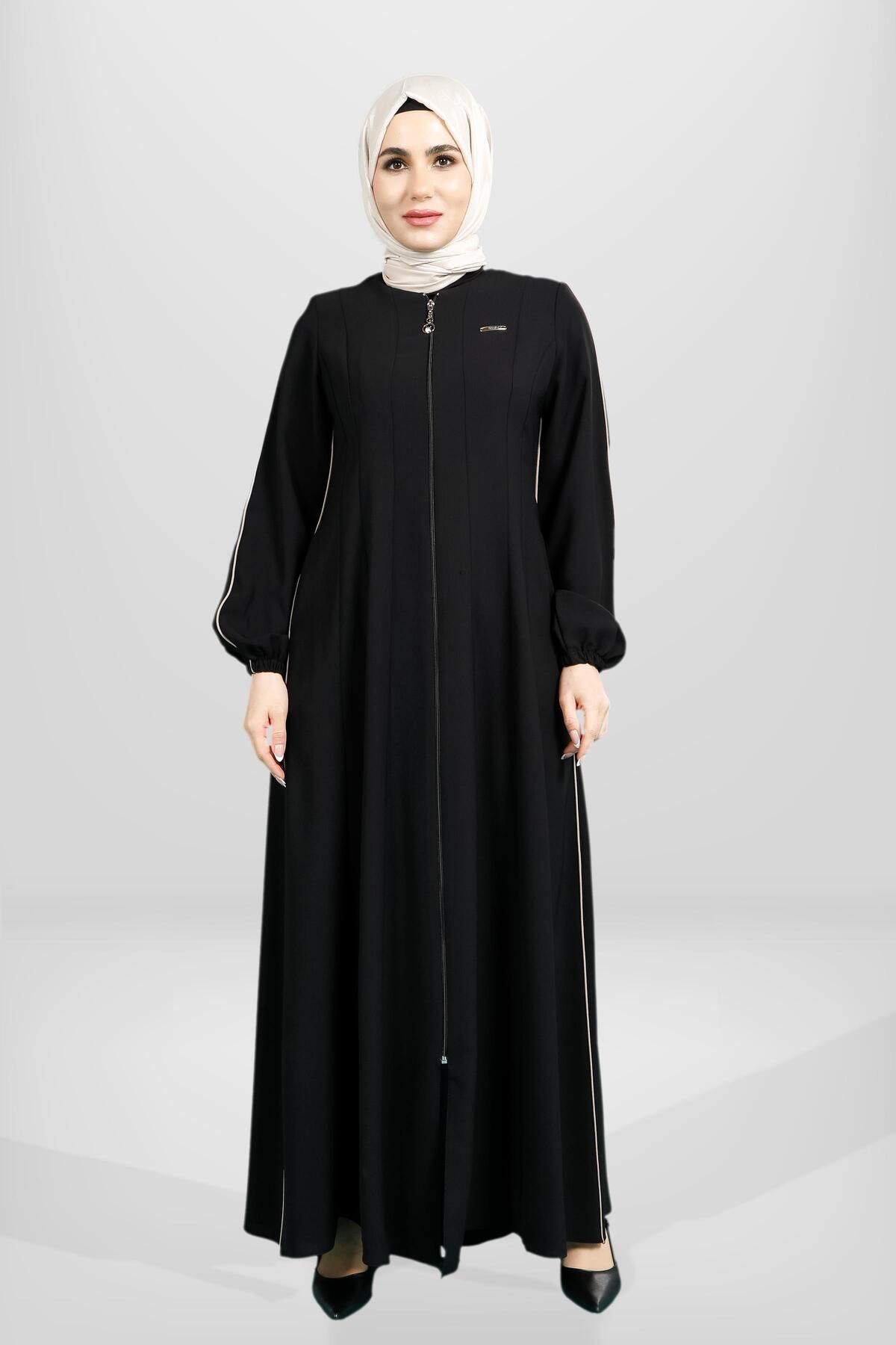 مانتو و عبای پوشیده زنانه پایه زیپ دار جیب جزئیات جانبی برش رنگ سیاه FERACE 3902 Beyza