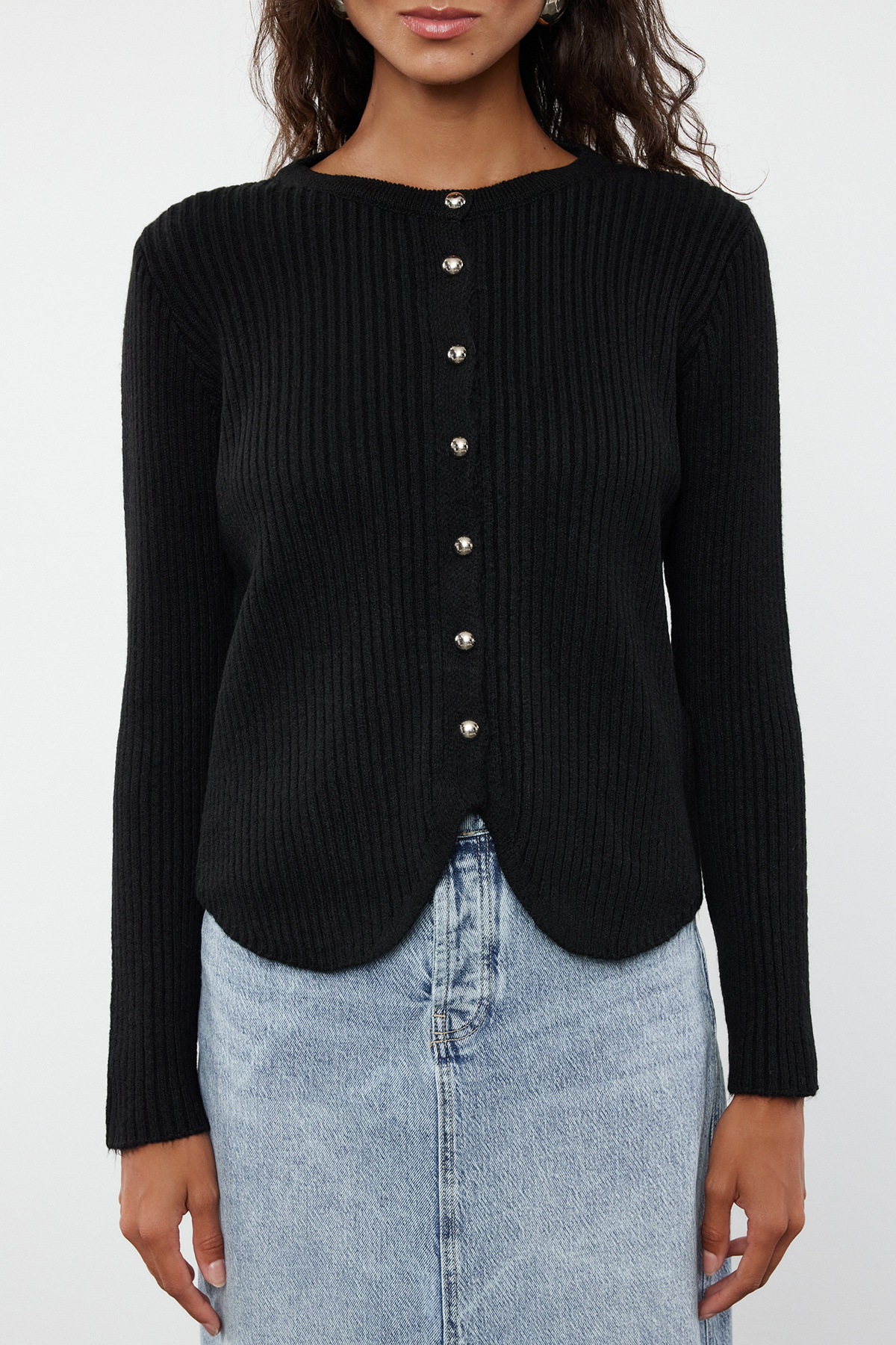 Trendyolmilla  Siyah Bisiklet Yaka Ceket Görünümlü Yumuşak Dokulu Triko Hırka TWOAW25HI00172 - Görsel 3