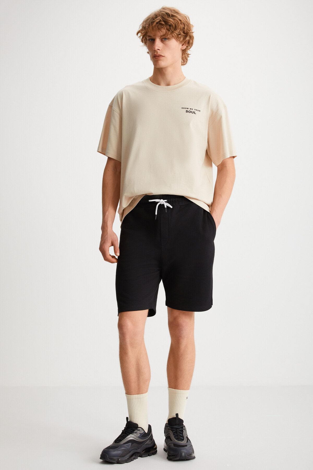 UNCERTAIN Erkek Comfort Fit Siyah Şort & Bermuda