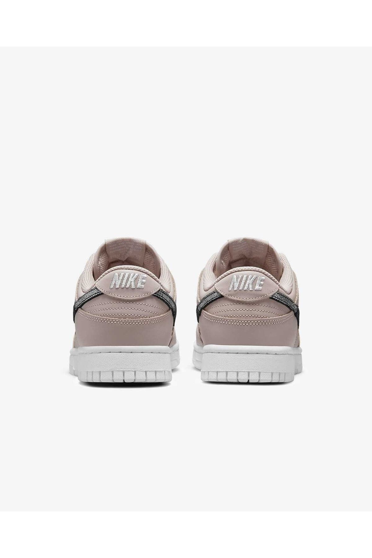 اسنیکر خاکستری زنانه Dunk Low SE کفش ورزشی Nike