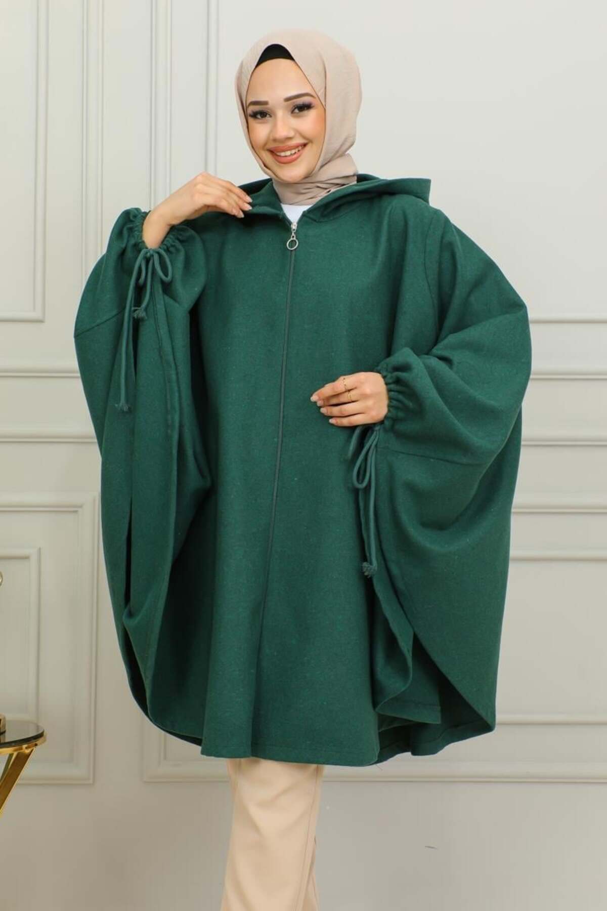 TESETTÜR MÜJDE MERVE Kapüşonlu Tesettür Panço