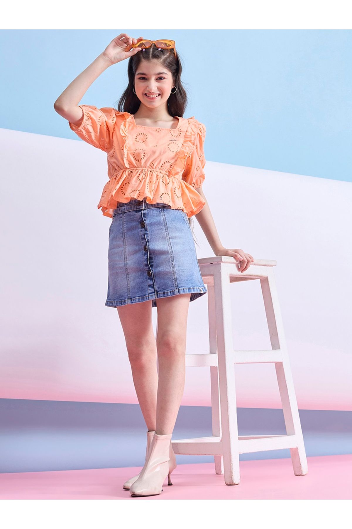 complete the look image