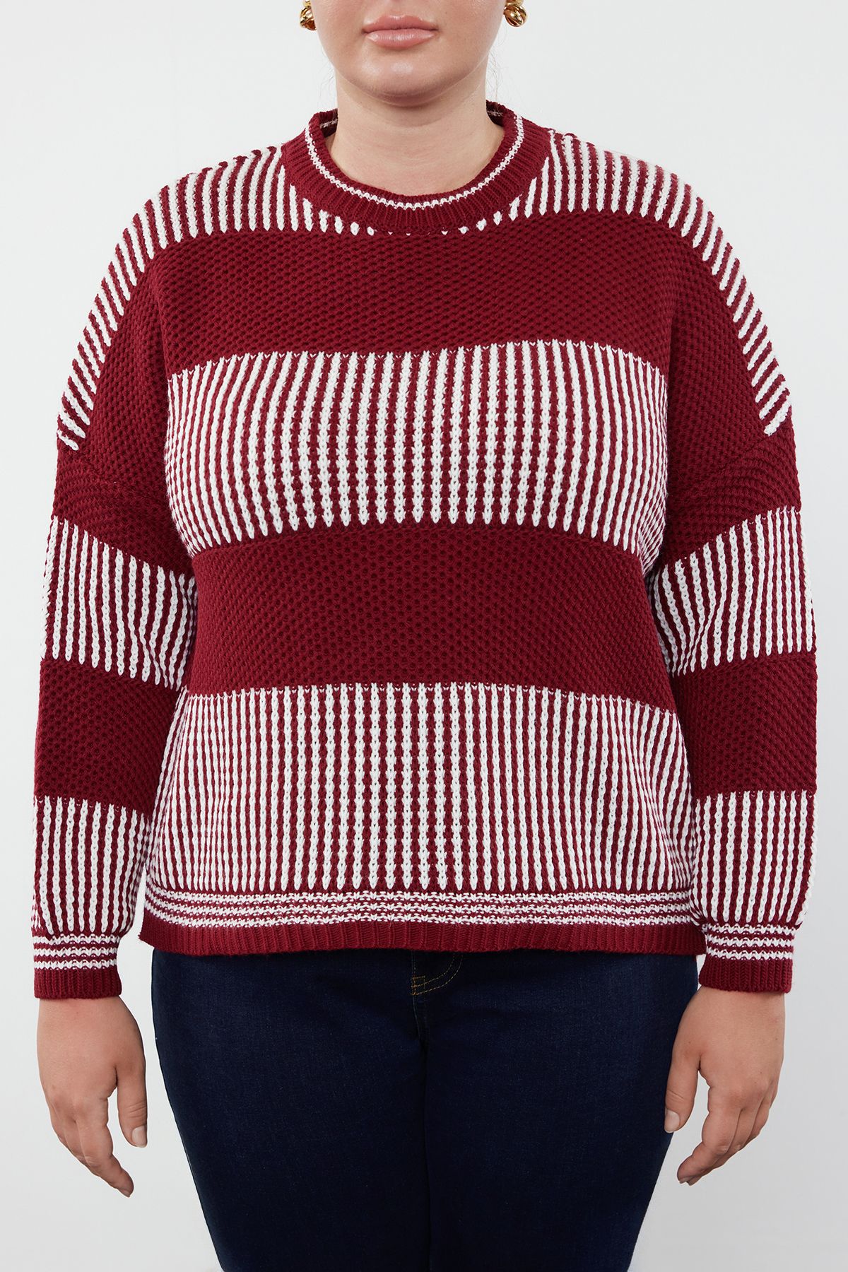 Trendyol Curve-Sweter w paski w kolorze czerwono-ecru z okrągłym dekoltem - TBBAW23AN00192 3