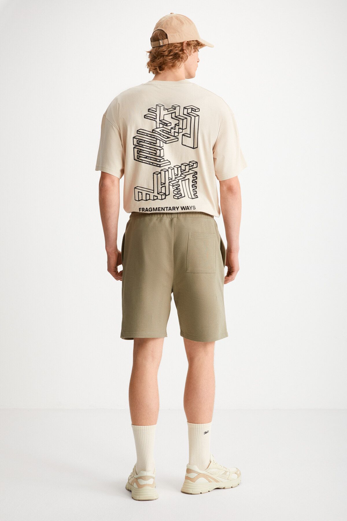 UNCERTAIN Erkek Comfort Fit Haki Şort & Bermuda