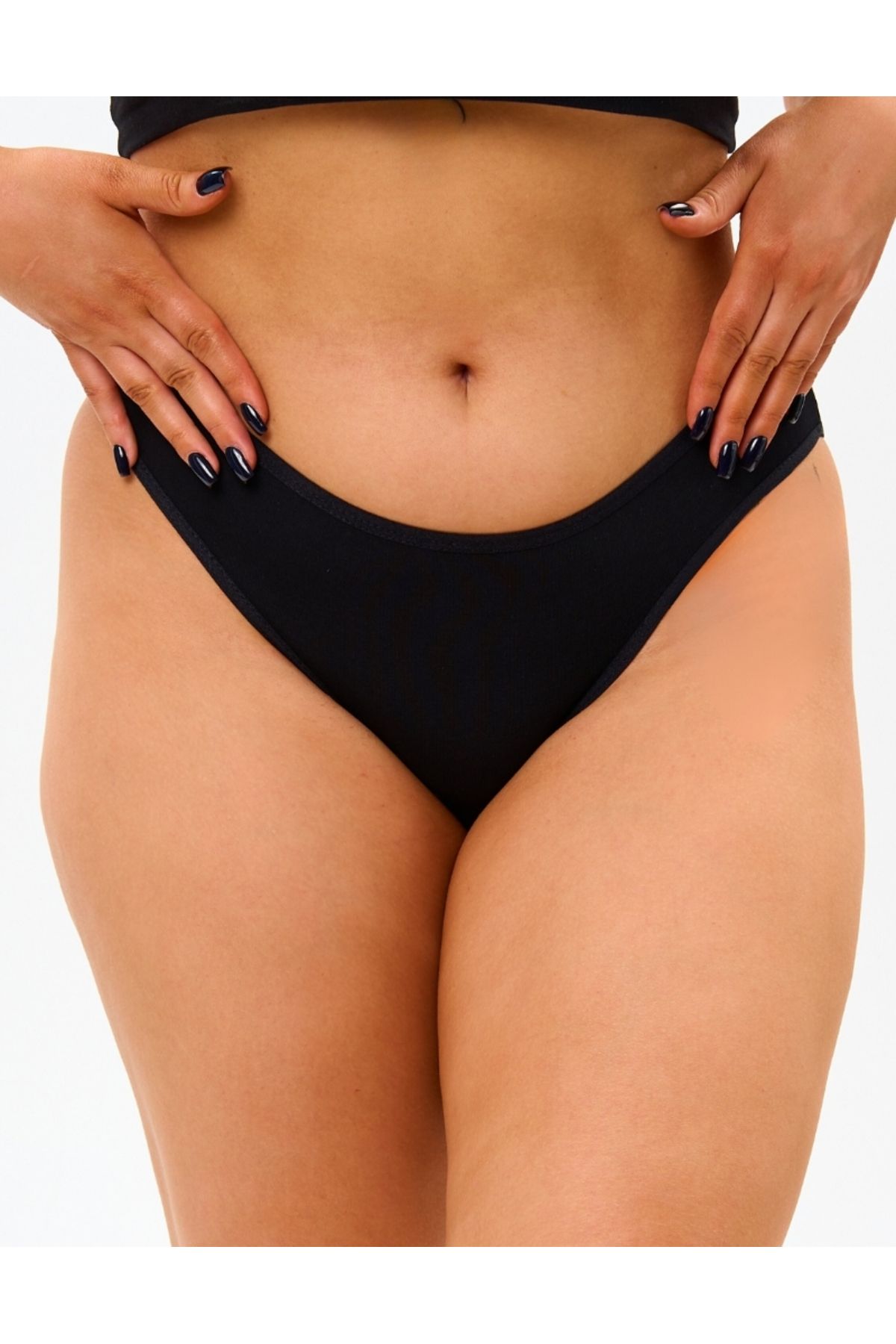 ALYA UNDERWEAR-Pachet de 3 chiloți din bumbac cu tăiere în bikini pentru femei - culoarea pielii alb și negru 4