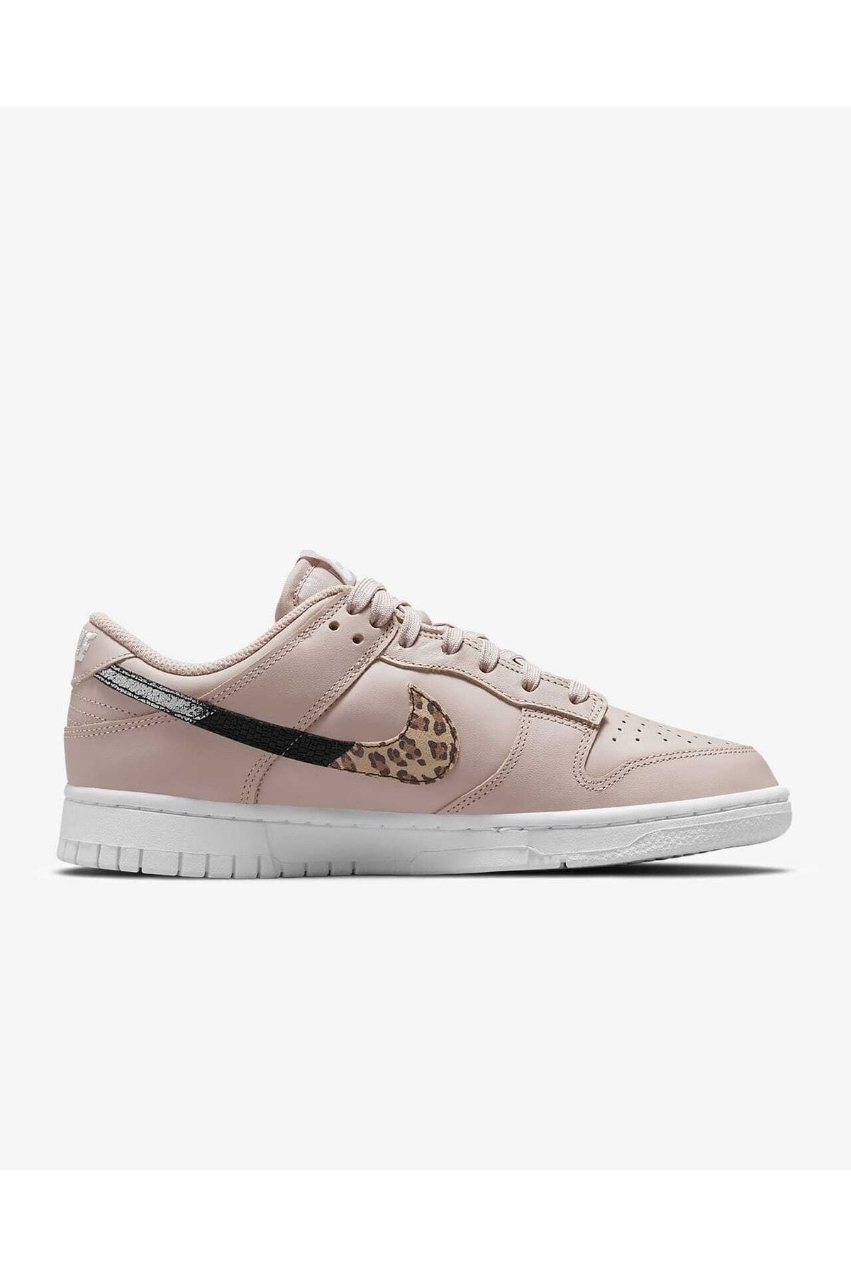 اسنیکر خاکستری زنانه Dunk Low SE کفش ورزشی Nike