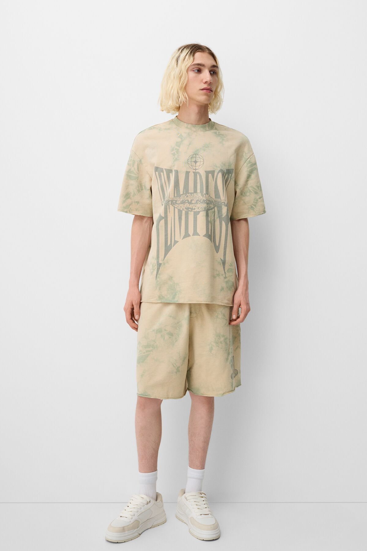 Bershka-Tie-Dye Patterned Short-Sleeved T-Shirt 5