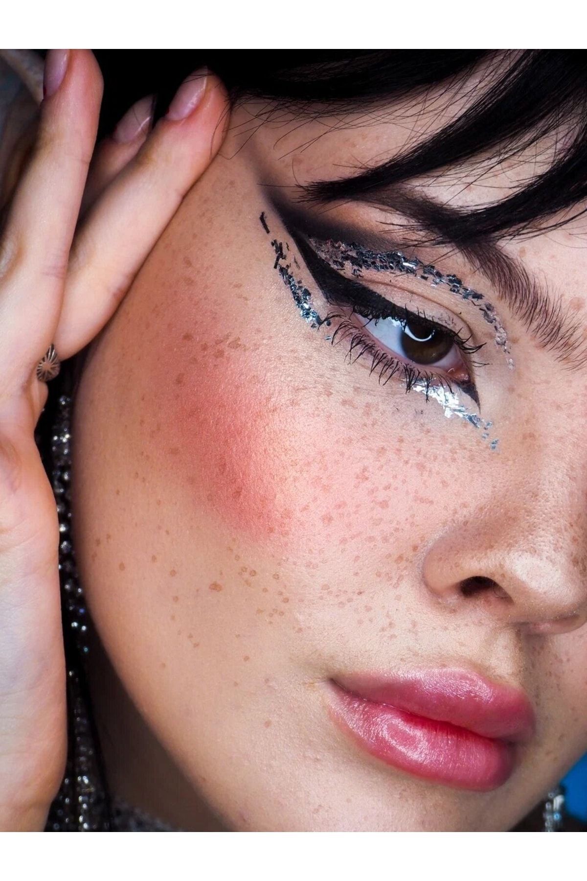 براق براق فرم ژل - برف نقره ای The Glitter Lab