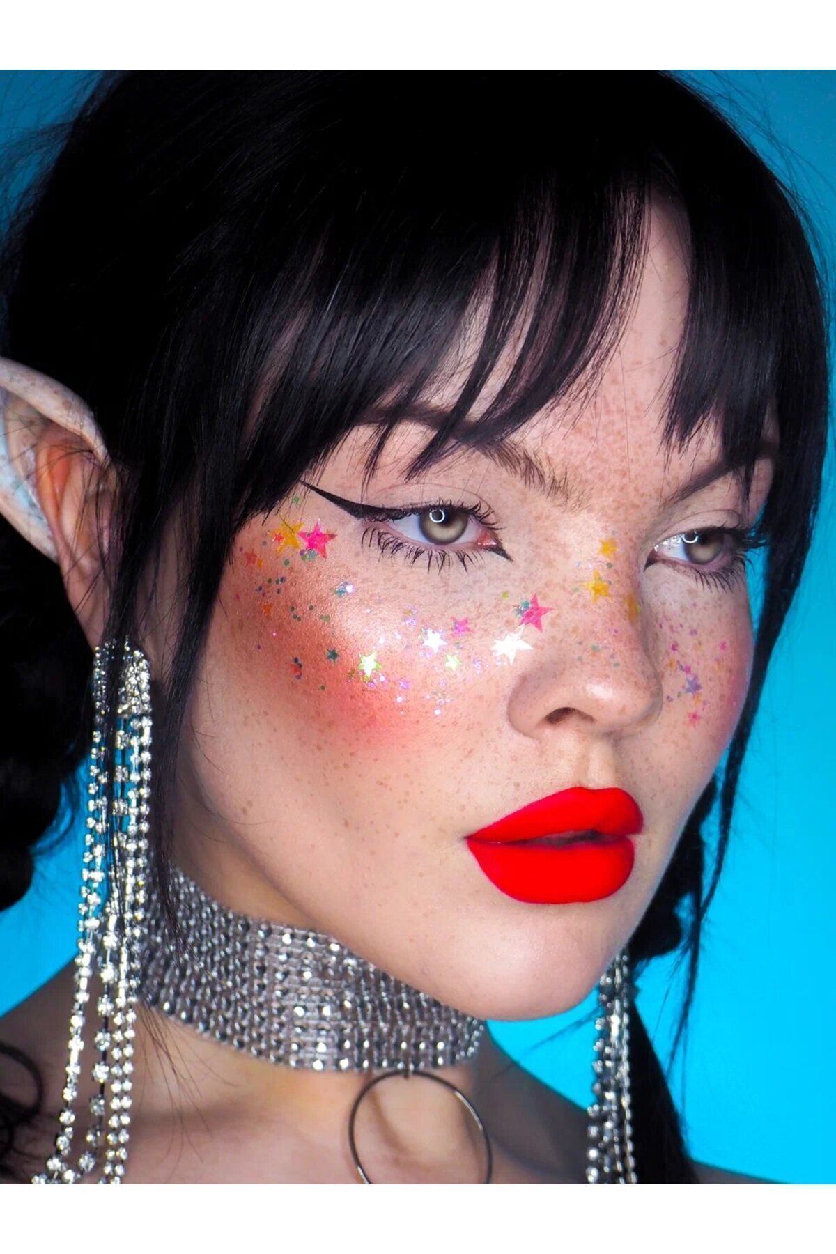 دیسکو تکشاخ براق براق با ژل تشکیل شده است The Glitter Lab
