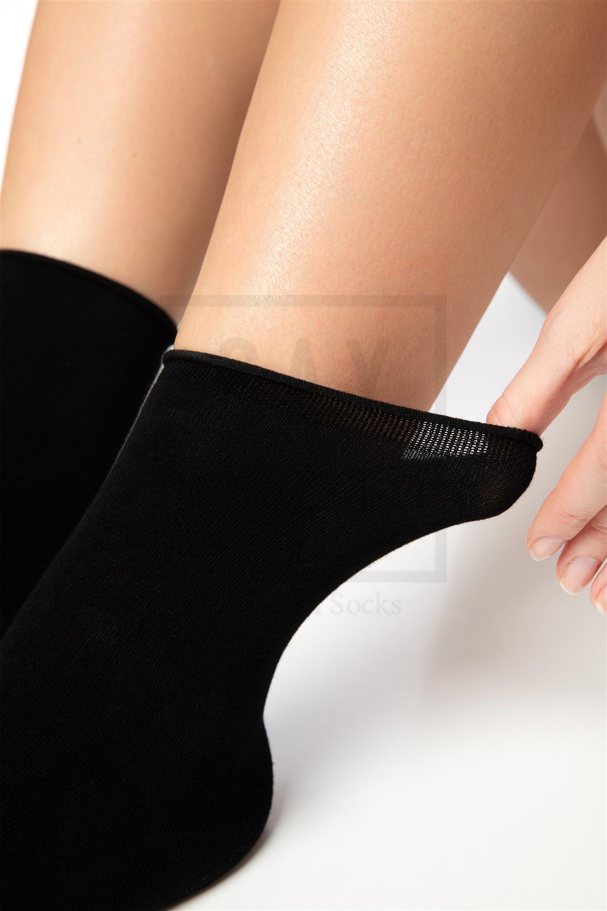 SAYSEZ-Bamboo Women's Premium Socks - Black-White, Elasticless and Socket Seamless, Set of 6 Boxed 3