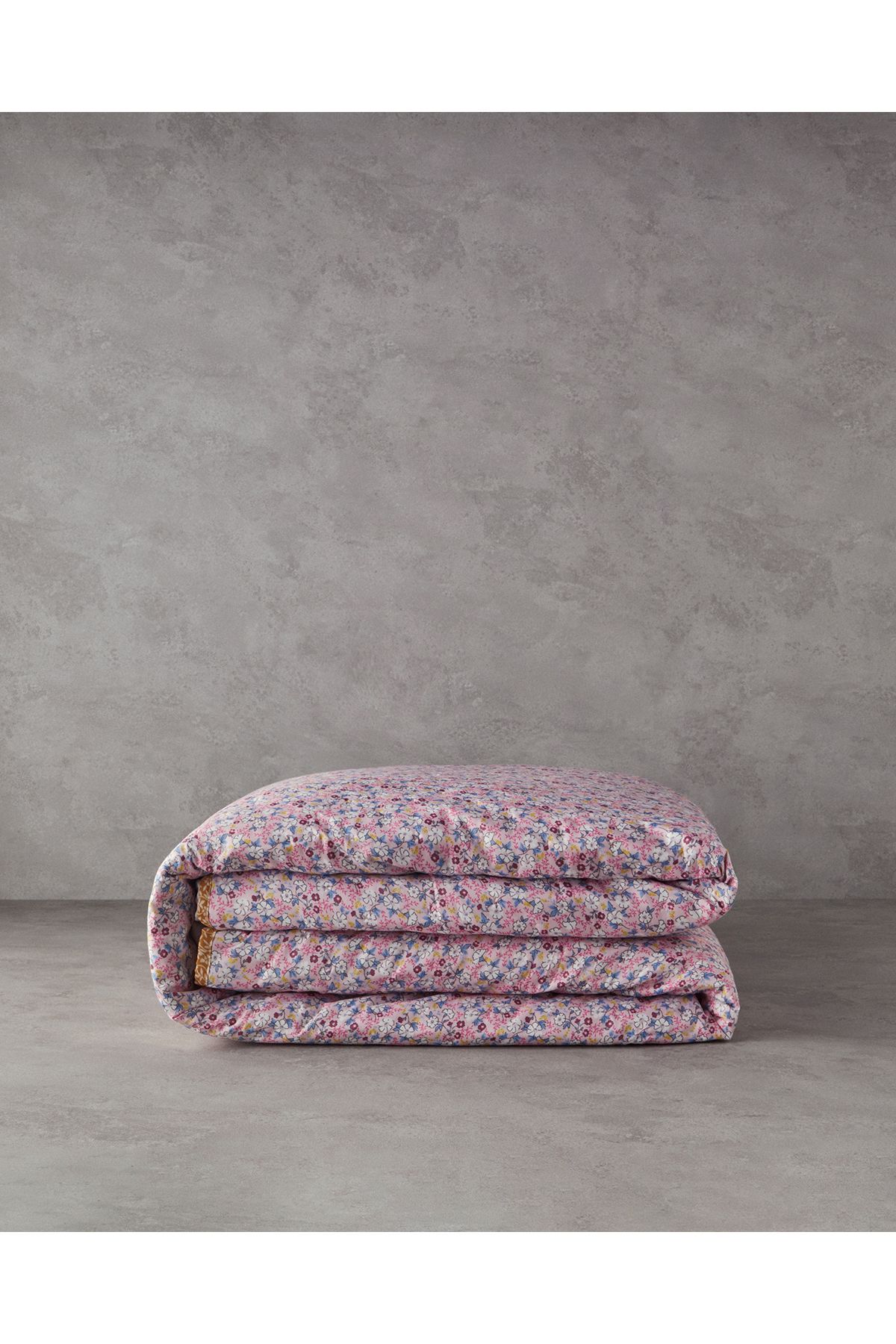 English Home-Pink Chamomile Cluster - Double and Multi-Purpose Cover 4