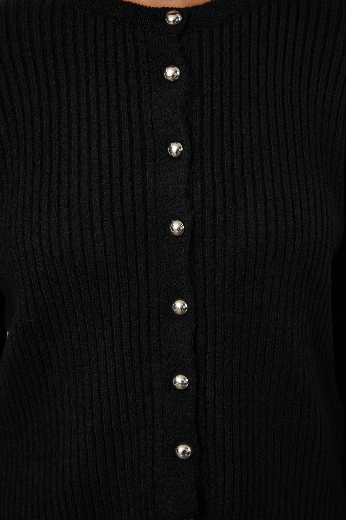 Trendyolmilla  Siyah Bisiklet Yaka Ceket Görünümlü Yumuşak Dokulu Triko Hırka TWOAW25HI00172 - Görsel 4