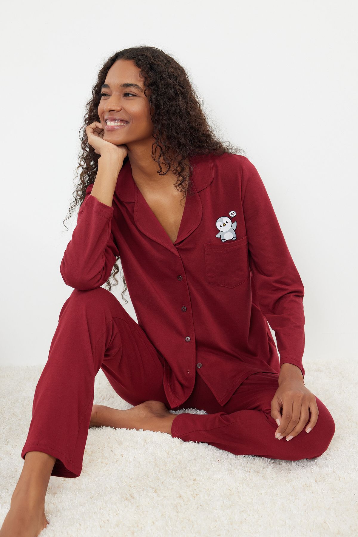 Trendyol Collection Pinguin-bedrucktes Weinrotes Strick-pyjama-set – 100 % Baumwolle für Damen - XS