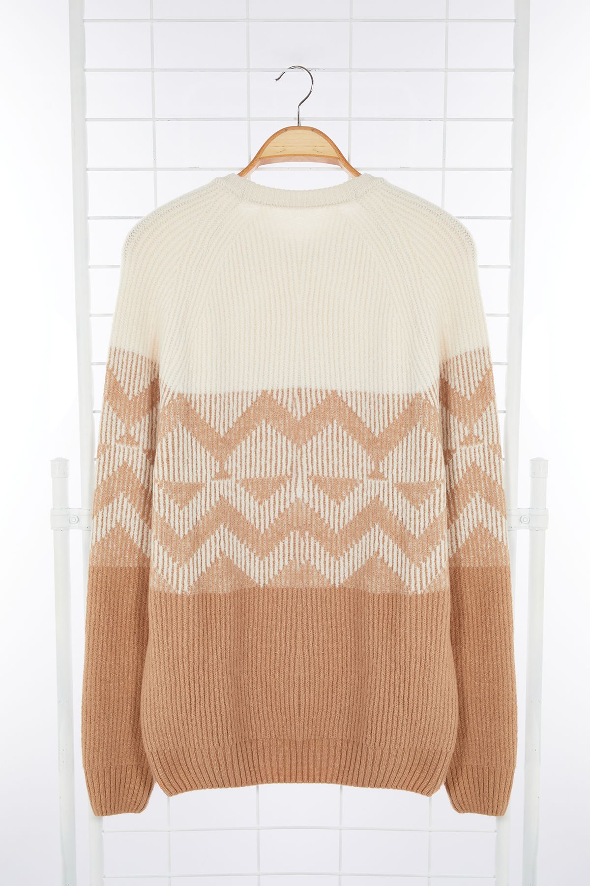Edit by Trendyol-Sweter z dzianiny etnicznej – Camel Regularny okrągły dekolt TMNAW25KZ00030 7