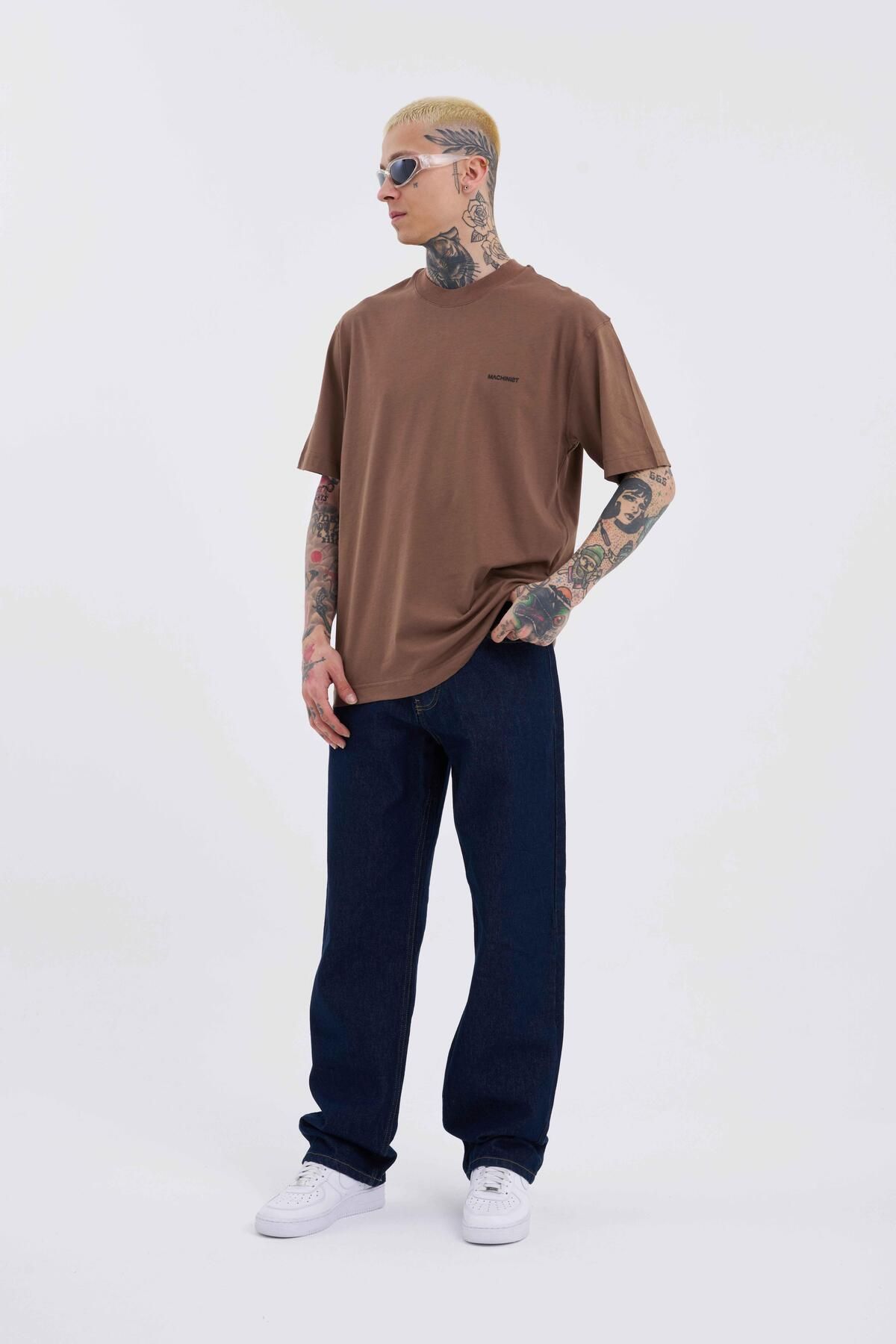 complete the look image