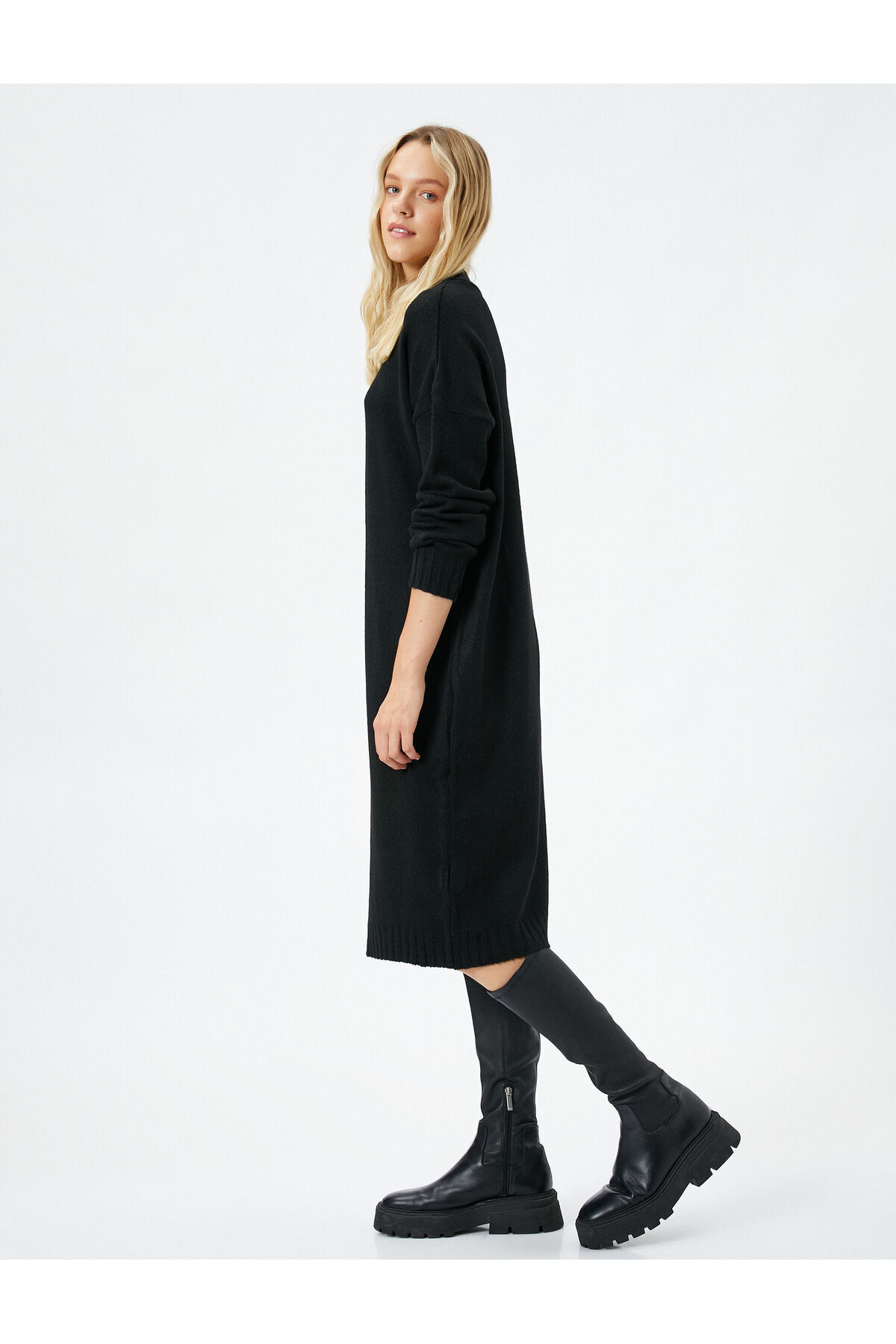 لباس بافتنی آستین بلند یقه بلند