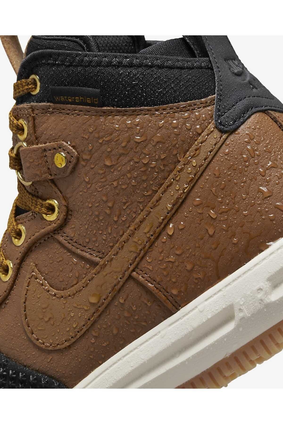 Nike watershield store
