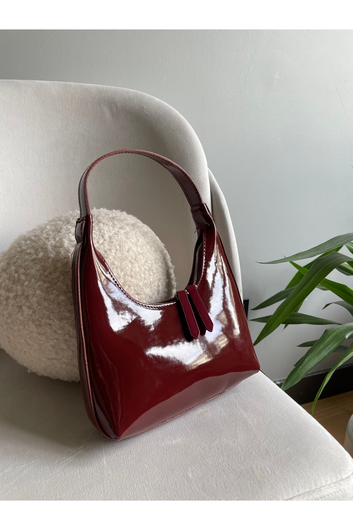 SENUO-Patent Leather Handbag - Comfortable and Stylish Design 2