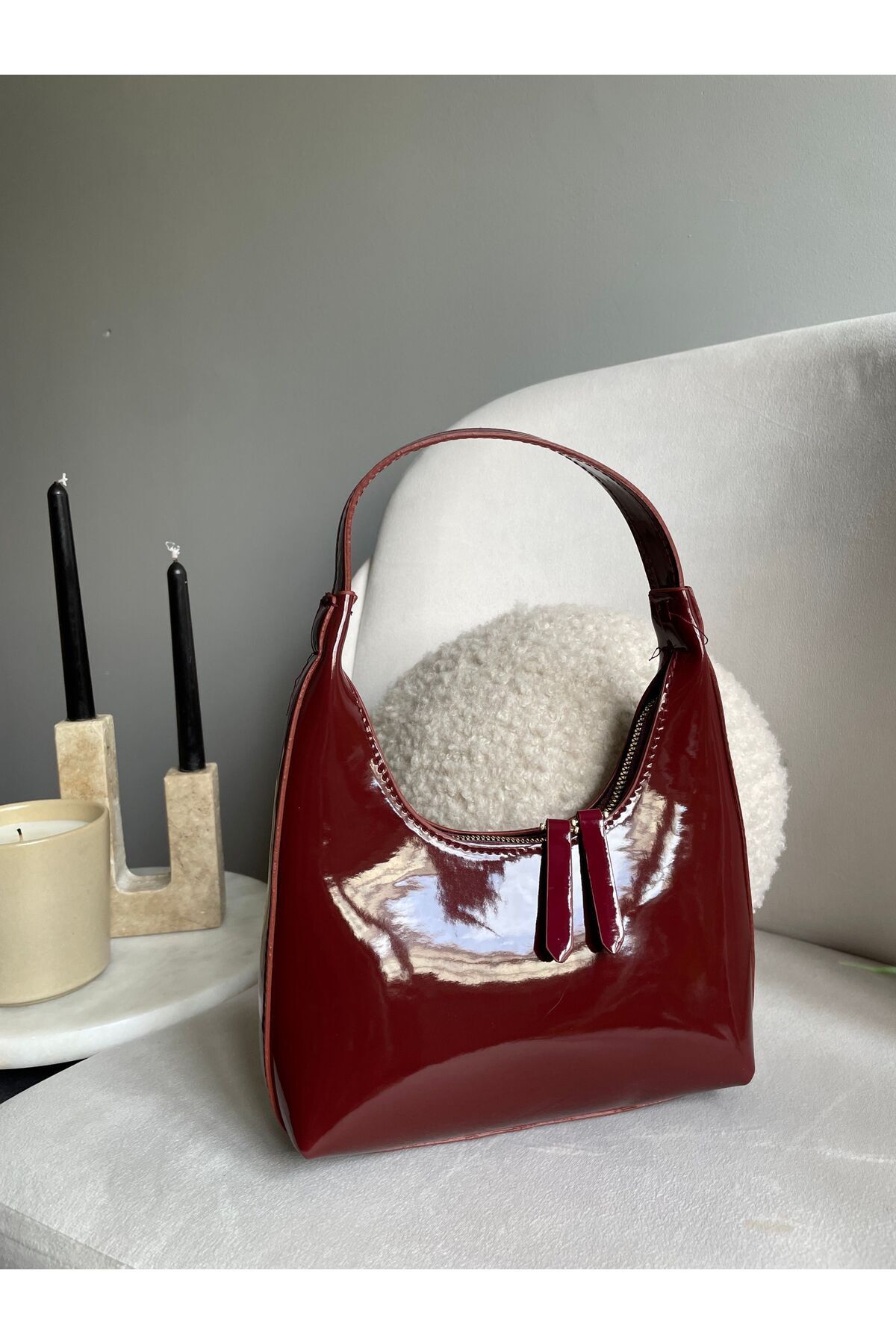 SENUO-Patent Leather Handbag - Comfortable and Stylish Design 1