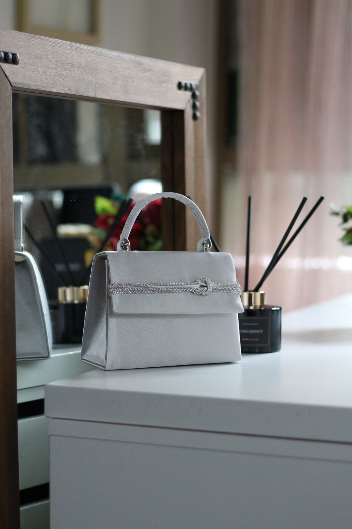 Moom Bag Geantă De Umăr Pentru Rochie De Seară Cu Dungi Argintii Din Satin Pentru Femei Femeie - One Size
