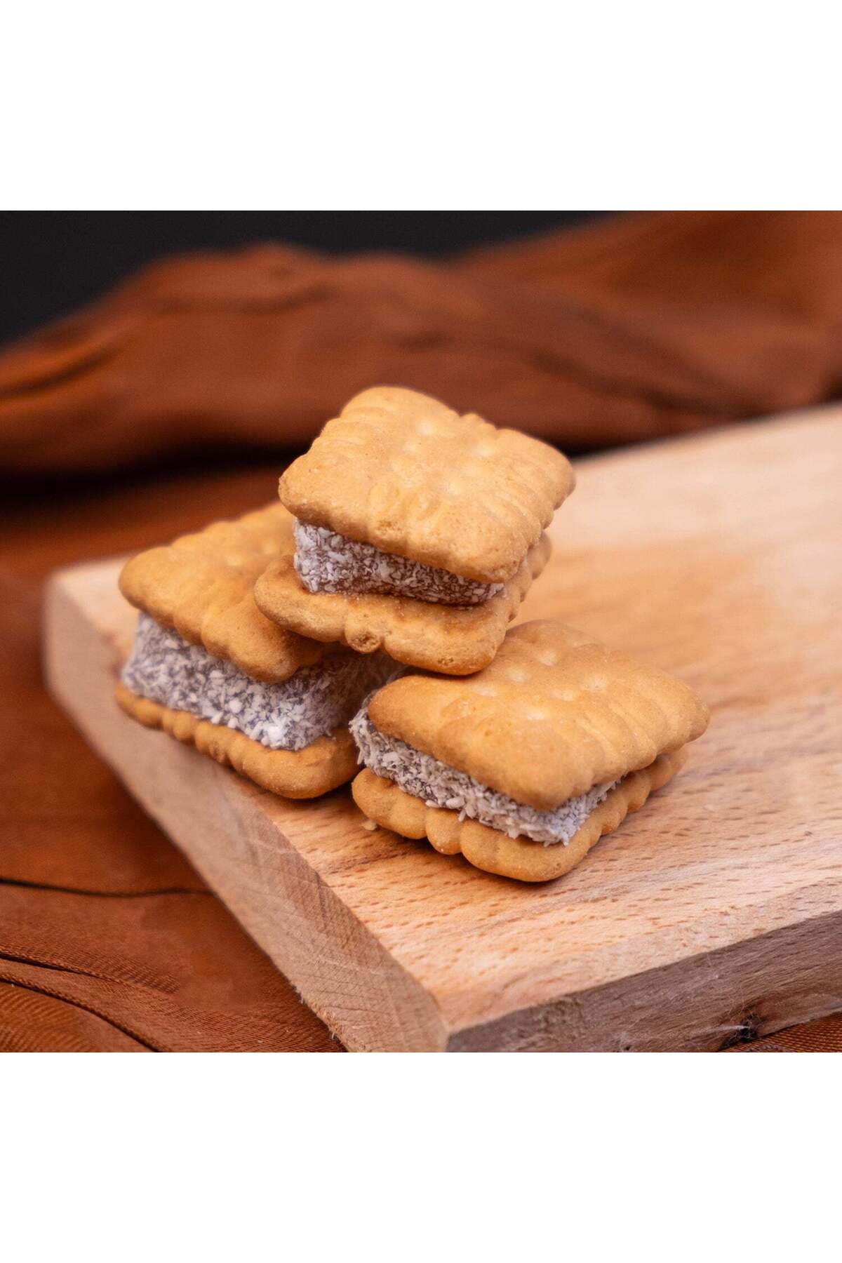 Leblebi Çarşısı Bisküvili Gül Lokum - 250 gr