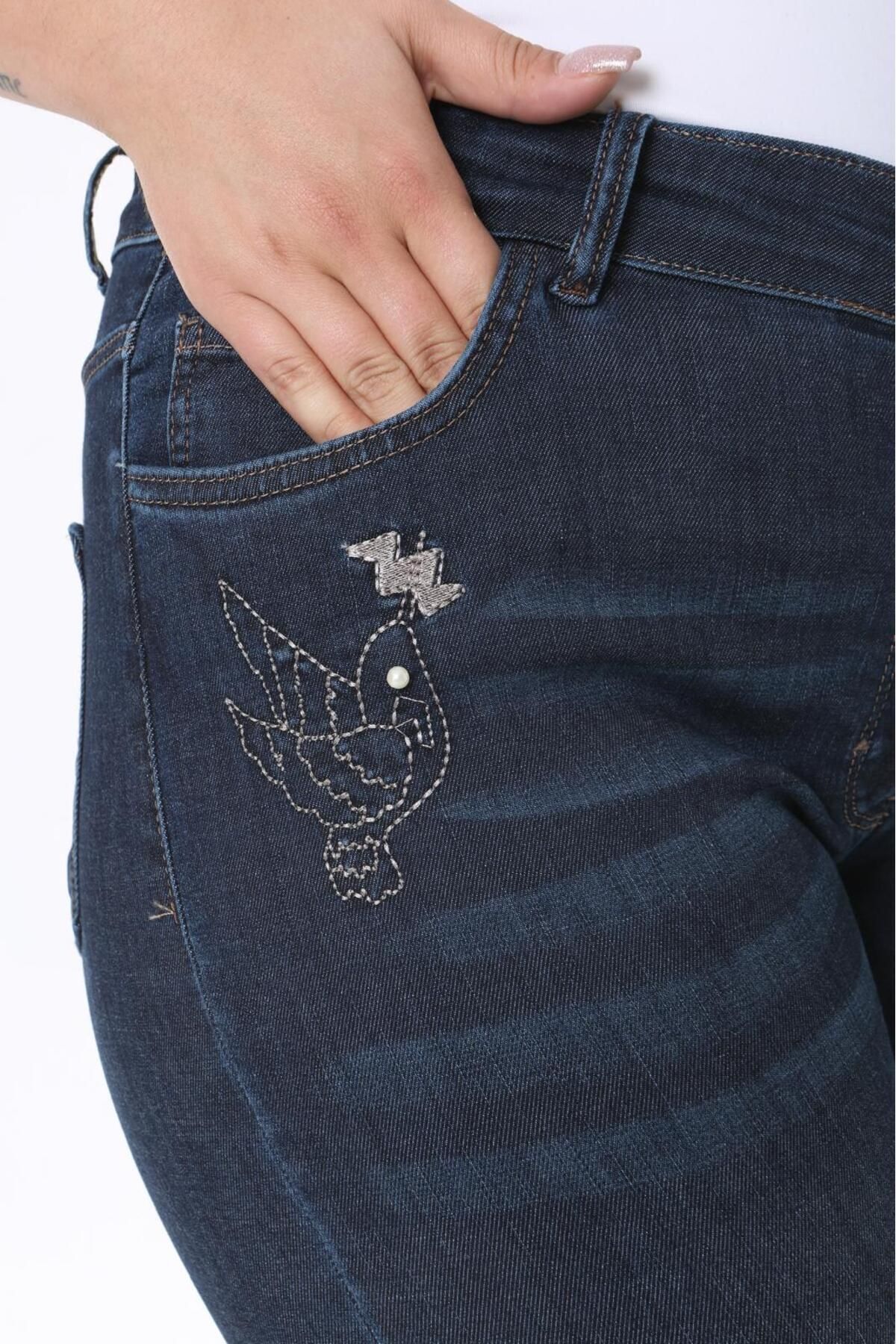 EYLÜL BUTİK  KADIN BÜYÜK BEDEN KOT KAPRİ PAÇA YIRMAÇLI ( CEP AĞZI NAKIŞ DETAYLI ) - Görsel 6