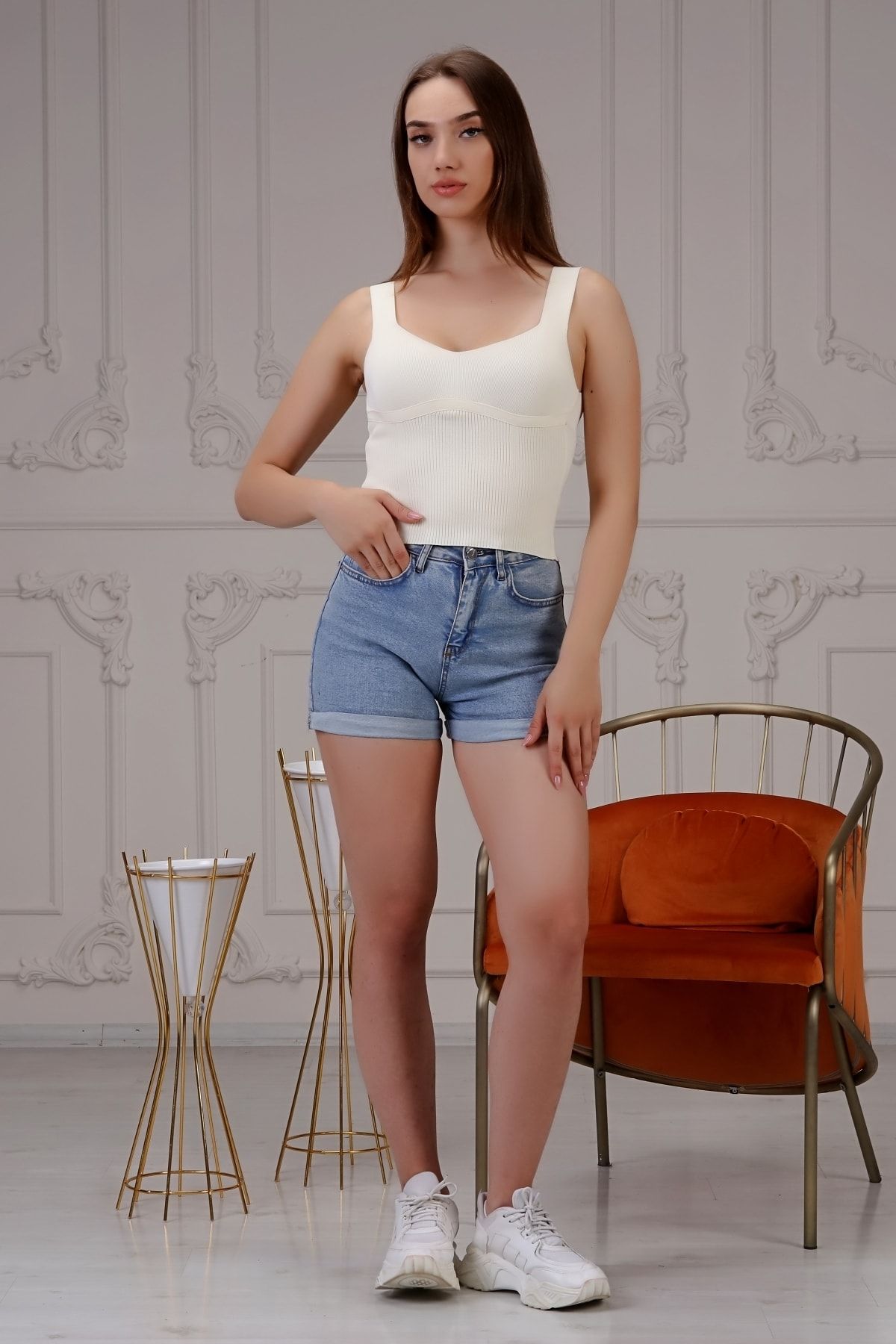 Ananas-Women's Thick Strap White Tank Top 1