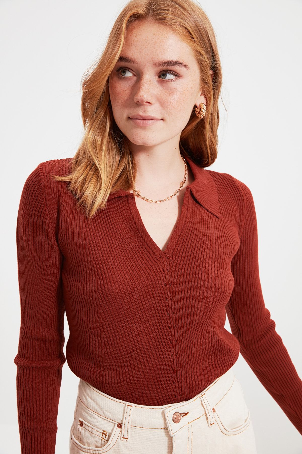 Trendyol Collection-Brązowy sweter z kołnierzykiem i dzianinowym wzorem 8