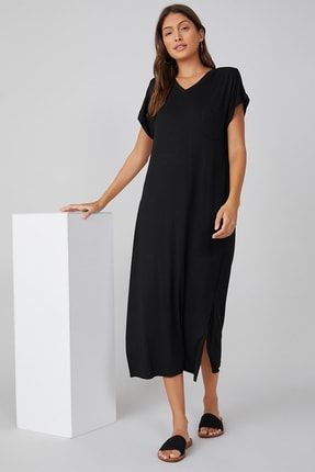 Kadın Kısa Kol Cep Detaylı Uzun Yırtmaçlı Siyah Elbise CPUZNPNY