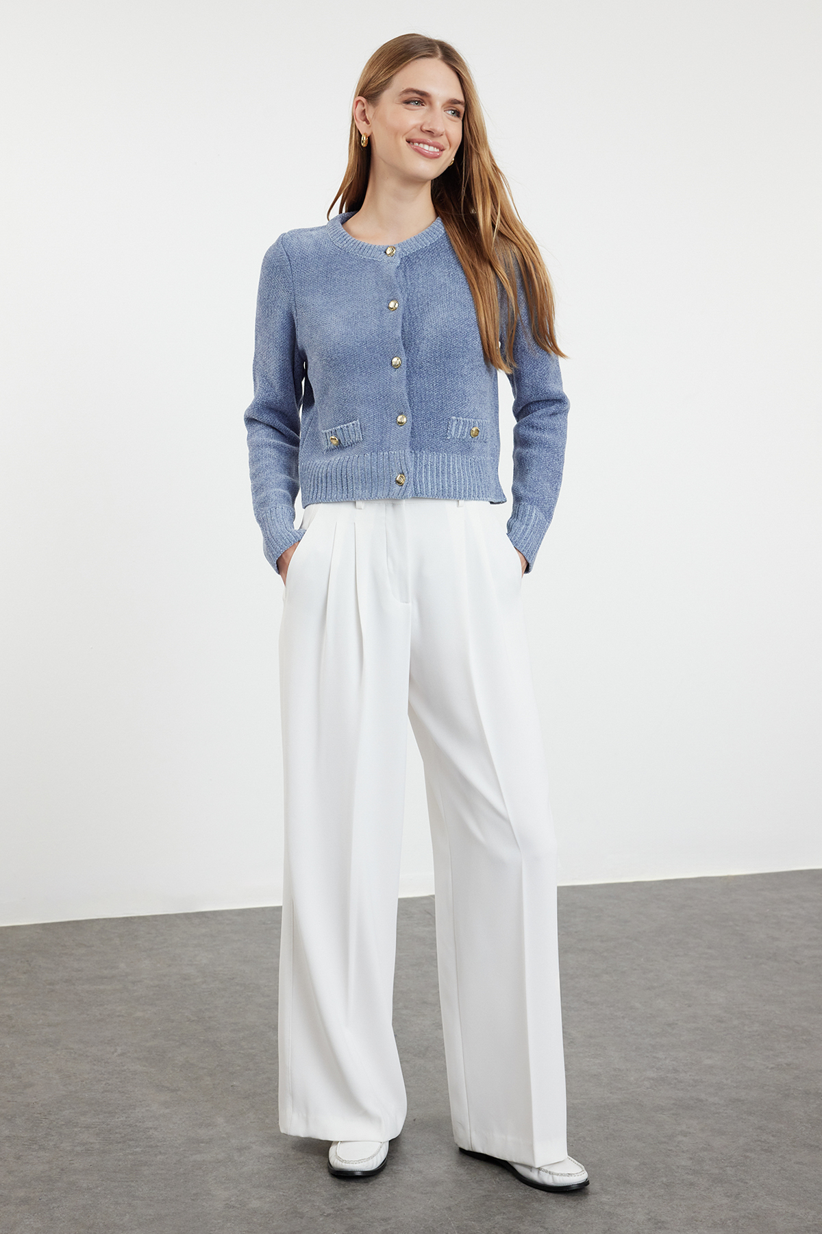 Trendyolmilla  Mavi Crop Premium İplik/Özel İplik Cep Detaylı Triko Hırka TWOAW24HI00051 - Görsel 2