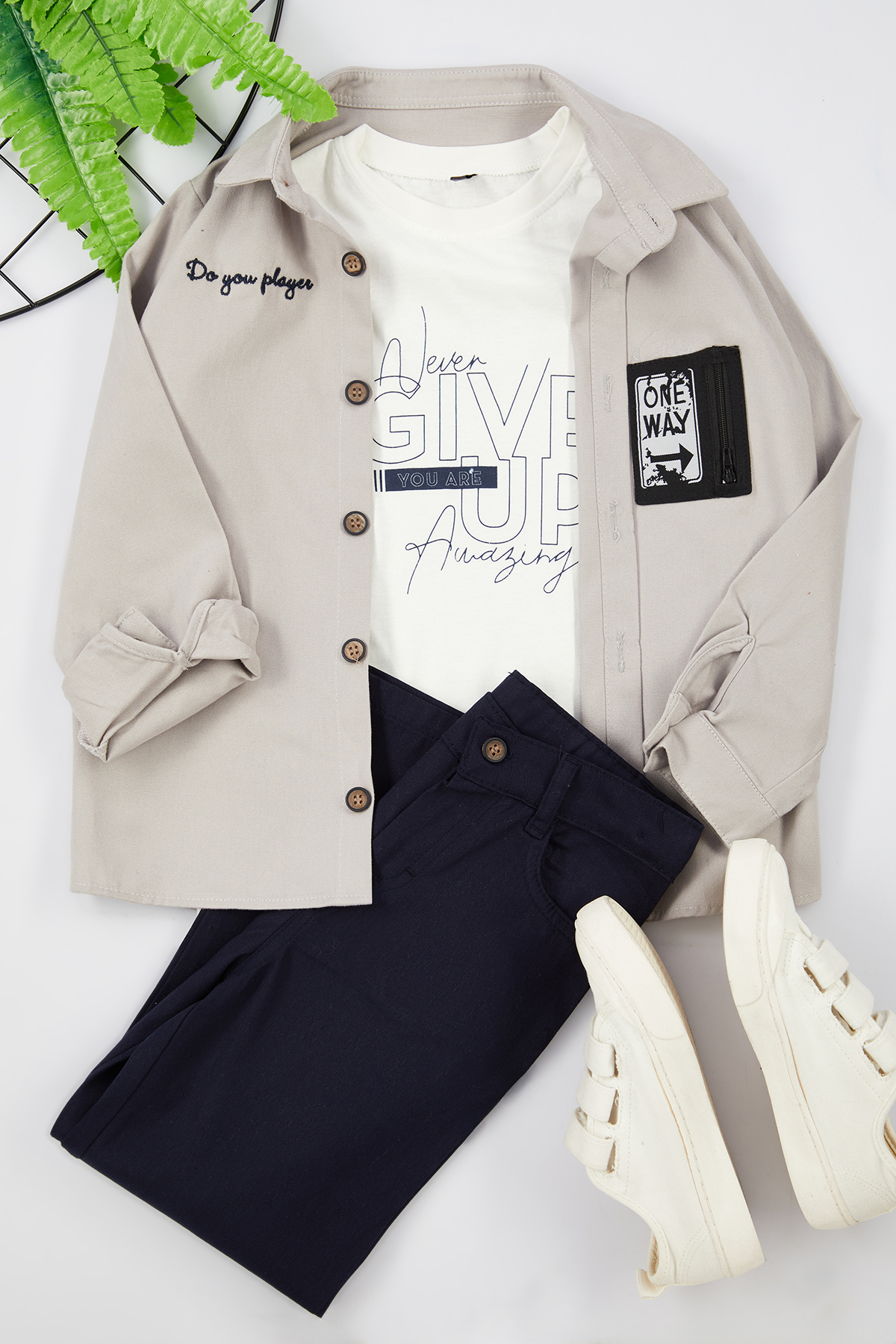 TRENDYOLKIDS Gray Male Child T-Shirt, Pantalon and Jacket Set Tkdaw25Au00018