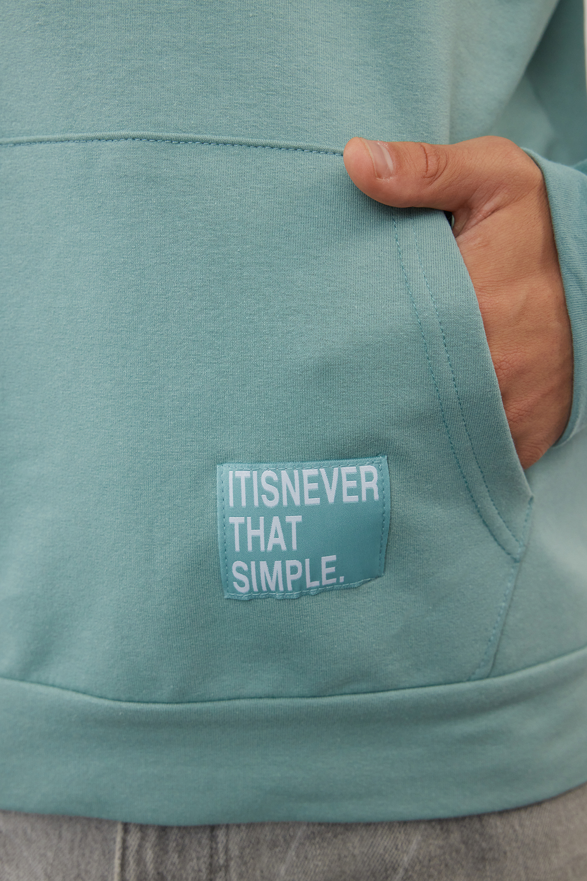 Trendyolmilla  Mint Oversize Kapüşonlu Uzun Kollu Etiket Aplikeli Sweatshirt TMNSS21SW0221 - Görsel 4