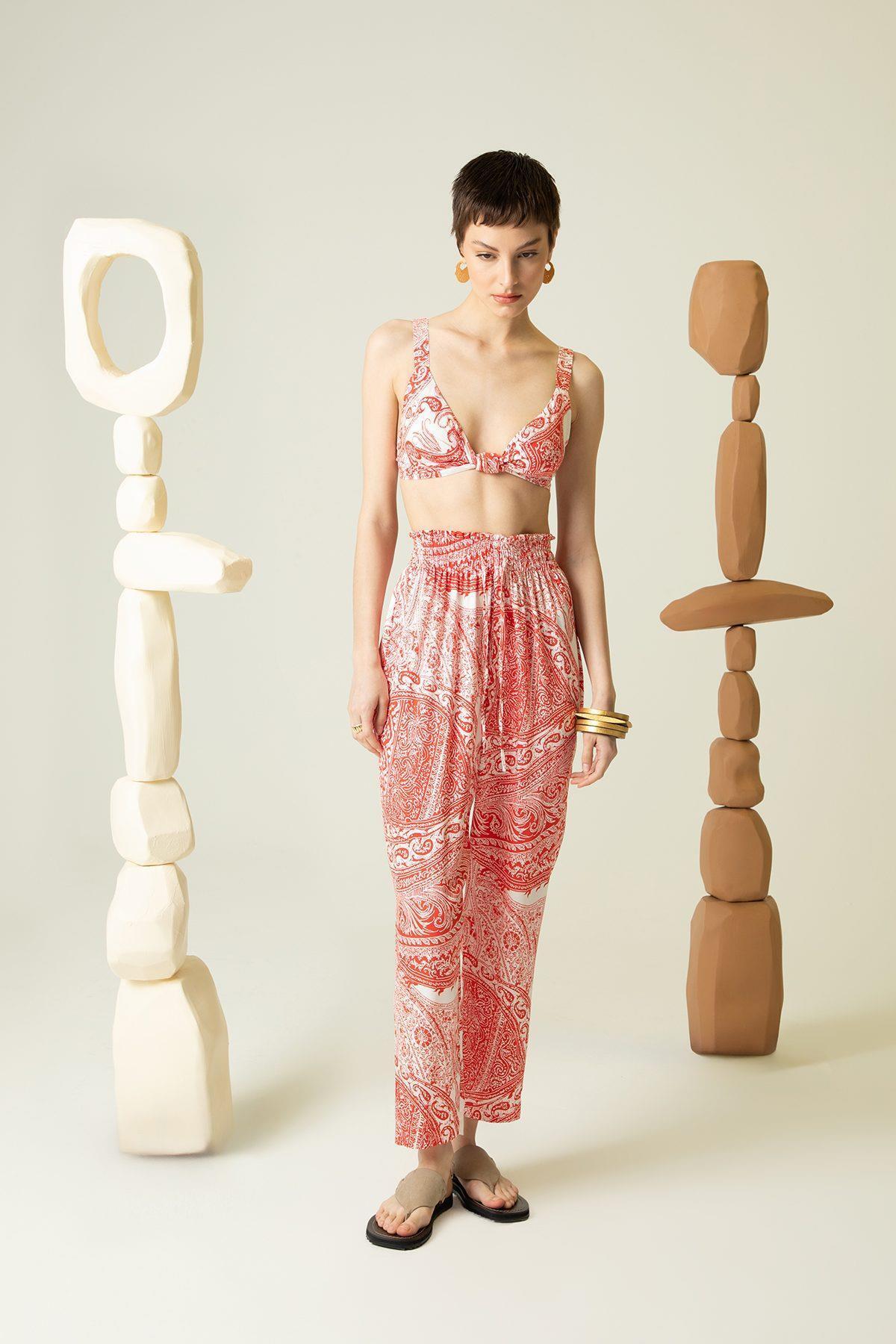 Rue Studio Παντελόνι Με Μοτίβο Pomegranate Flower Κοντό Παντελόνι Με Ελαστική Μέση für Adult Γυναίκα - 38