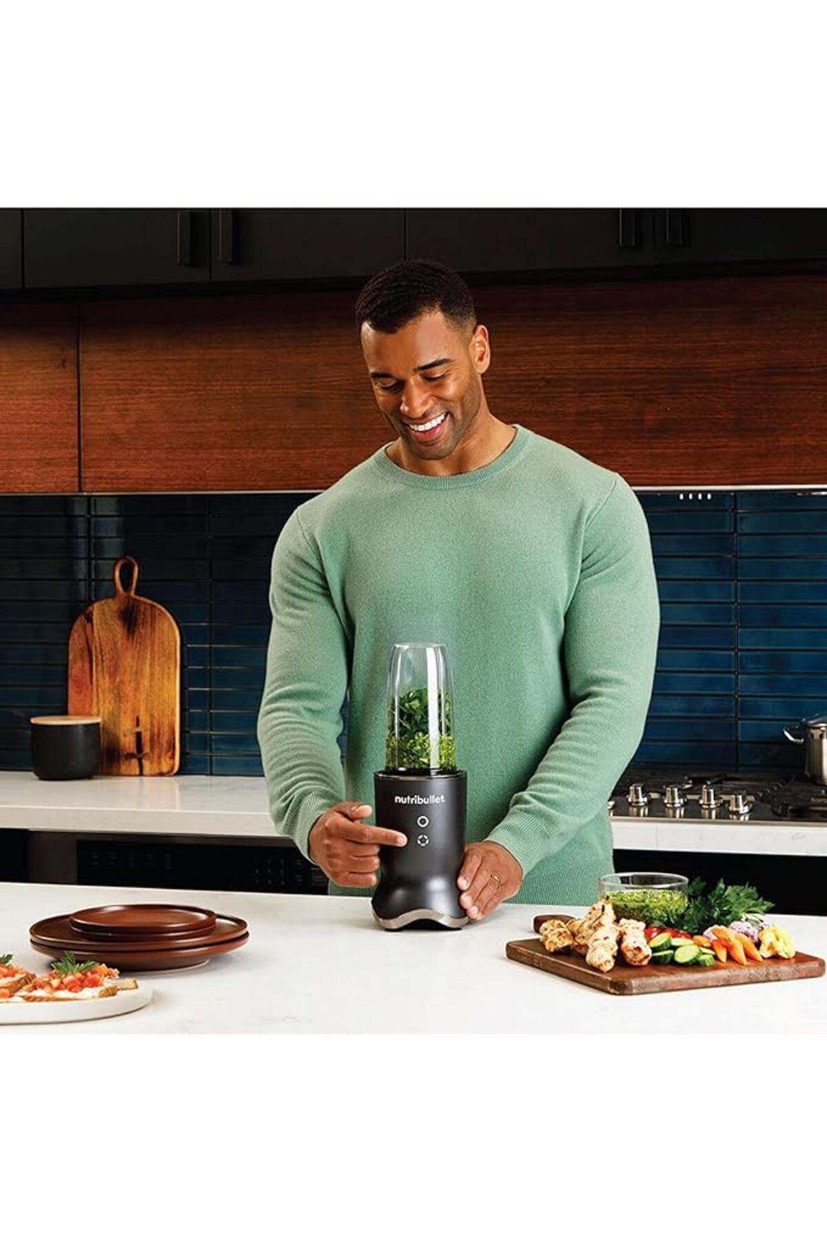 Nutribullet-Ultra Personal Blender 1200 Watts, 4pc Accessories, Quietest Single-Serve Blender, Black 5