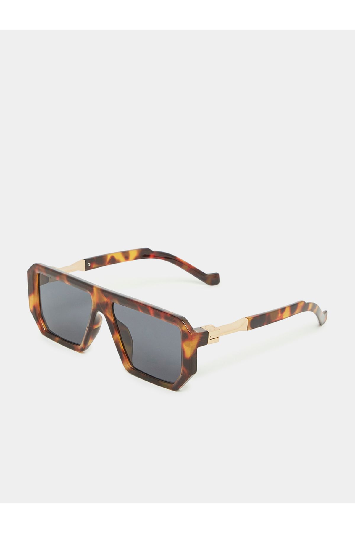Styli-Tortoise Wide Frame Rectangle Sunglasses 1