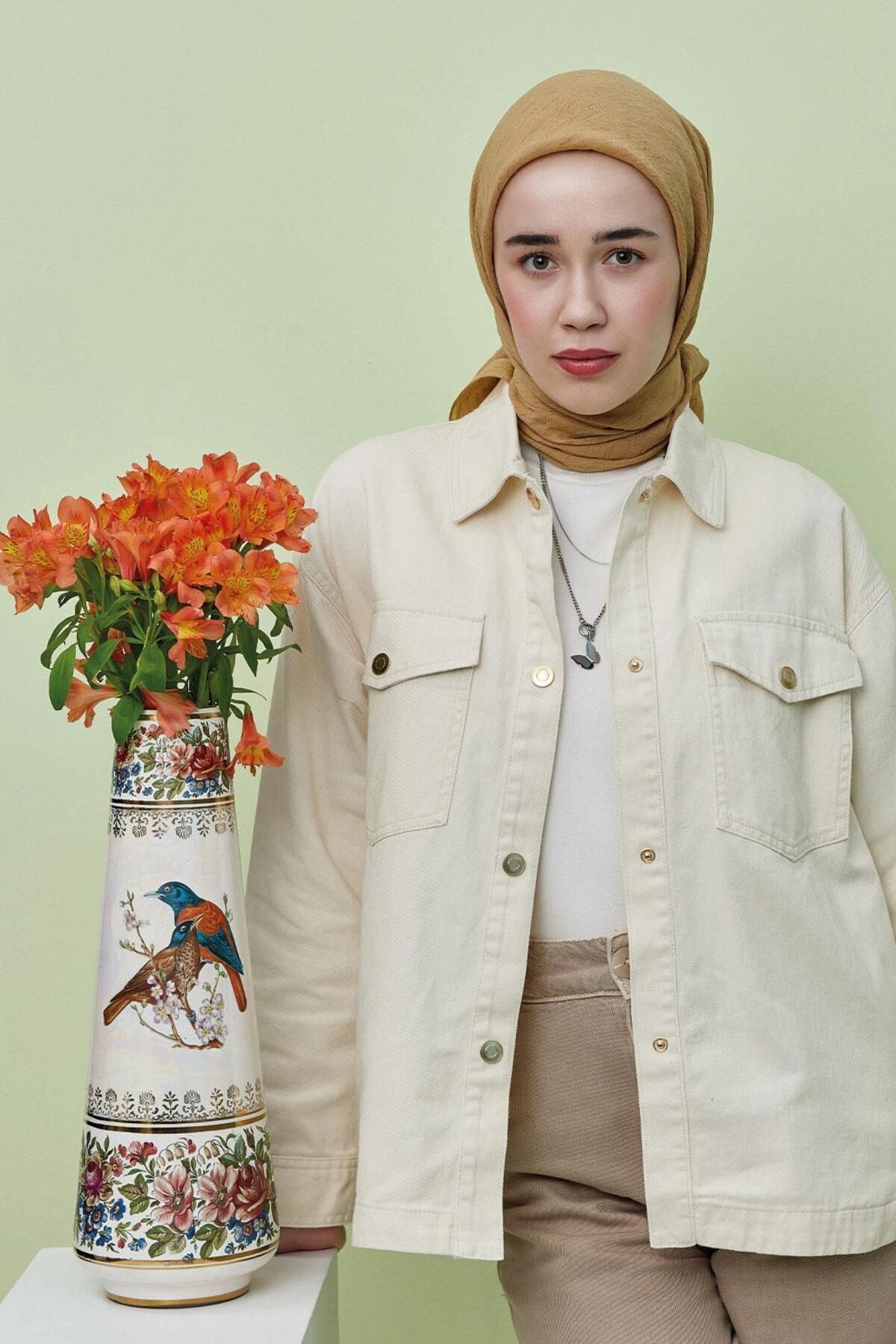 Qef-Light Touch Scarf Camel 4