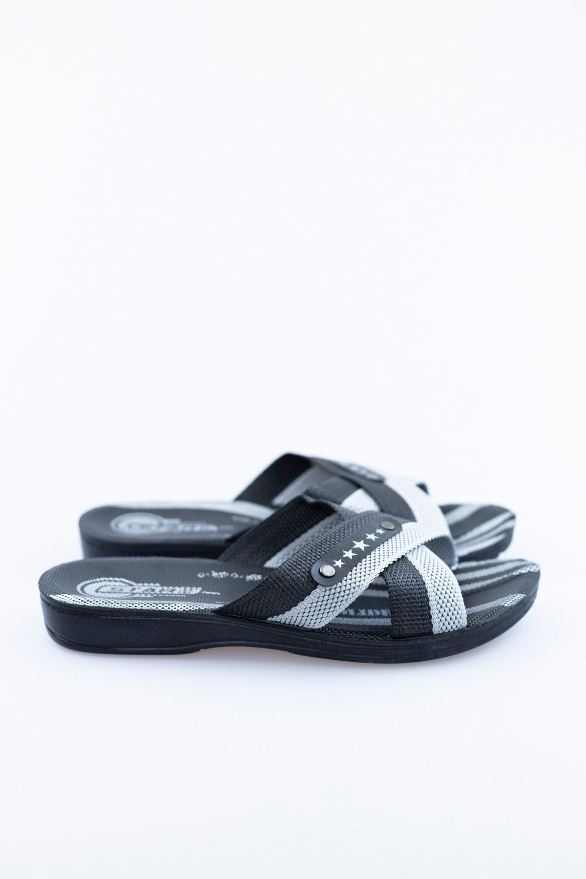 pantoufles grises pour hommes sandales