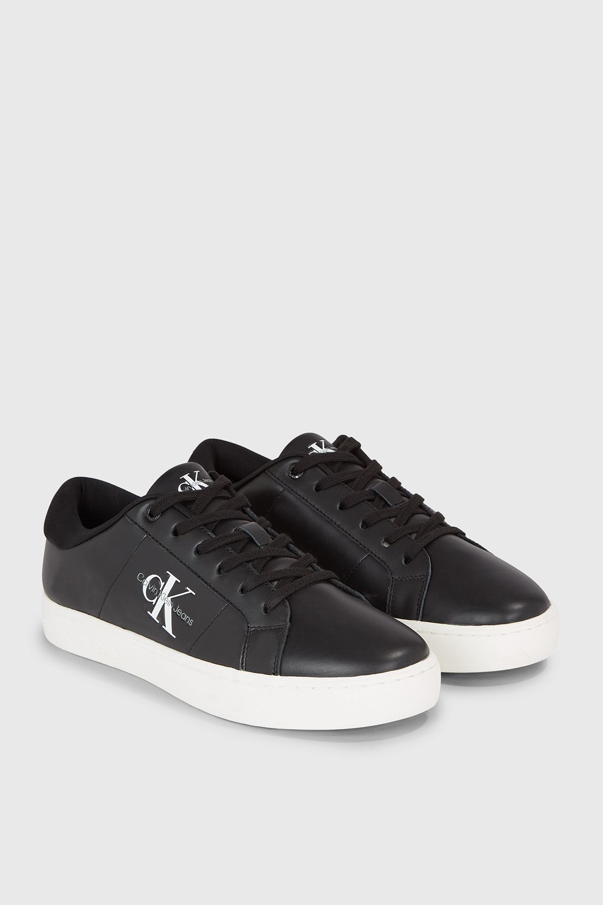 اسنیکر سفید مردانه بالاترین سطح سیاه YM0YM00864 اورجینال Calvin Klein
