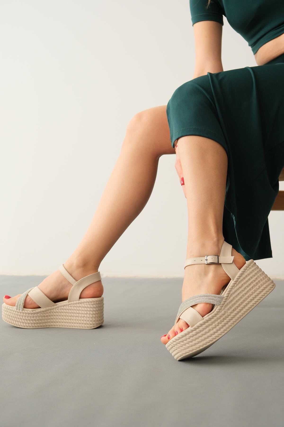 صندل زنانه بژ TOPUK | G12936M13115 اورجینال - تصویر 2