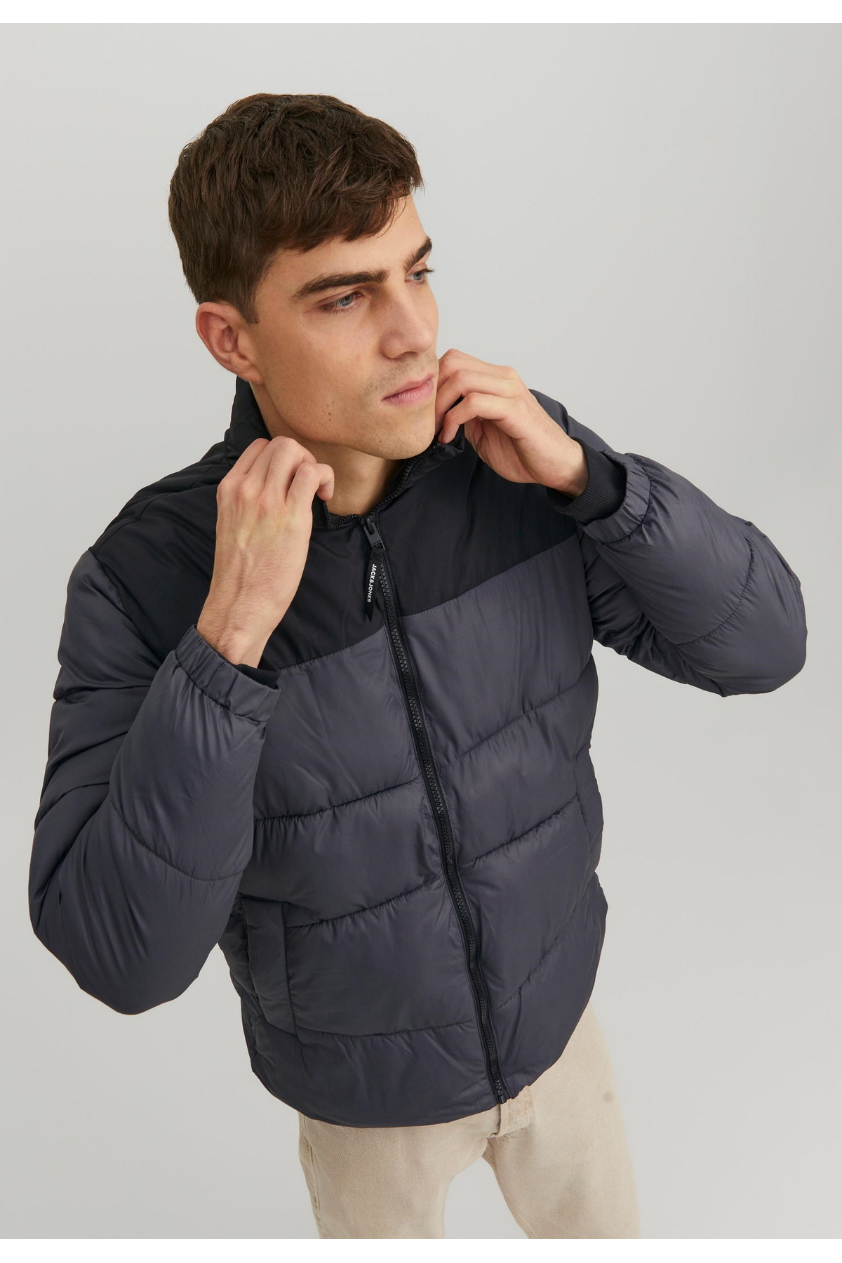 کاپشن جک اند جونز مردانه پلی استر خاکستری  راسته Regular/رگولار    بیسیک کژوال/روزمره | Jack & Jones P-zal-antjed-10-2022-482 BN - تصویر 4