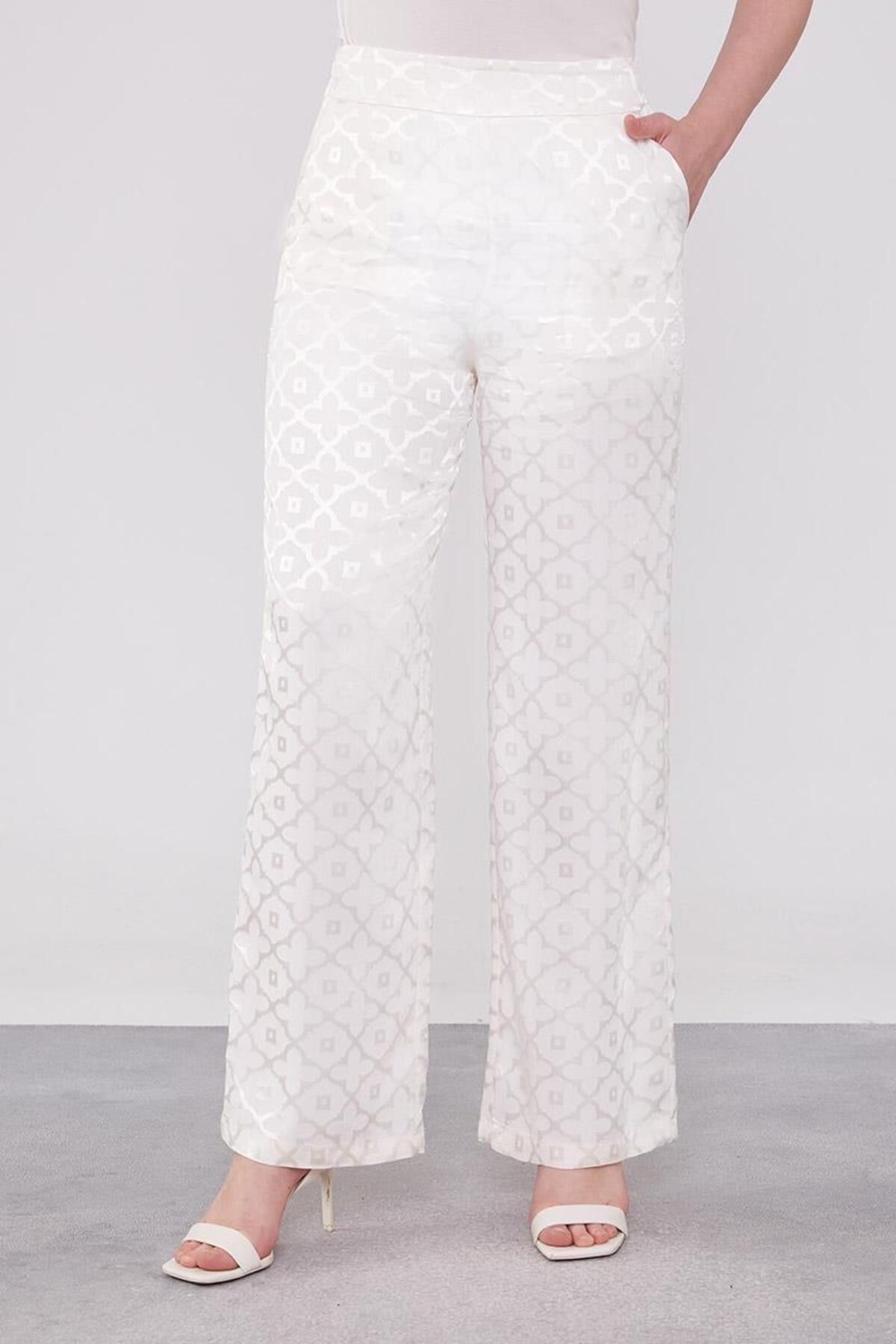 Levidor-Jacquard Ecru Floral Patterned Double Set 6