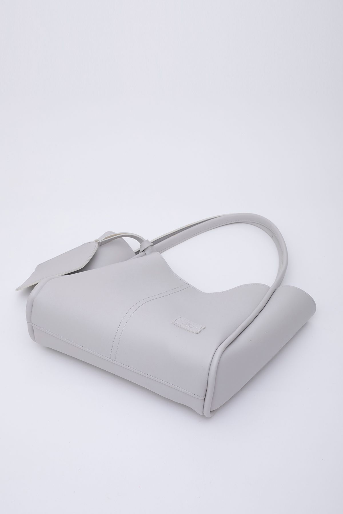 https://cdn.dsmcdn.com/ty1441/product/media/images/prod/QC/20240725/17/34a4caa0-6964-380d-ab50-6f3b7063aa15/1_org_zoom.jpg
