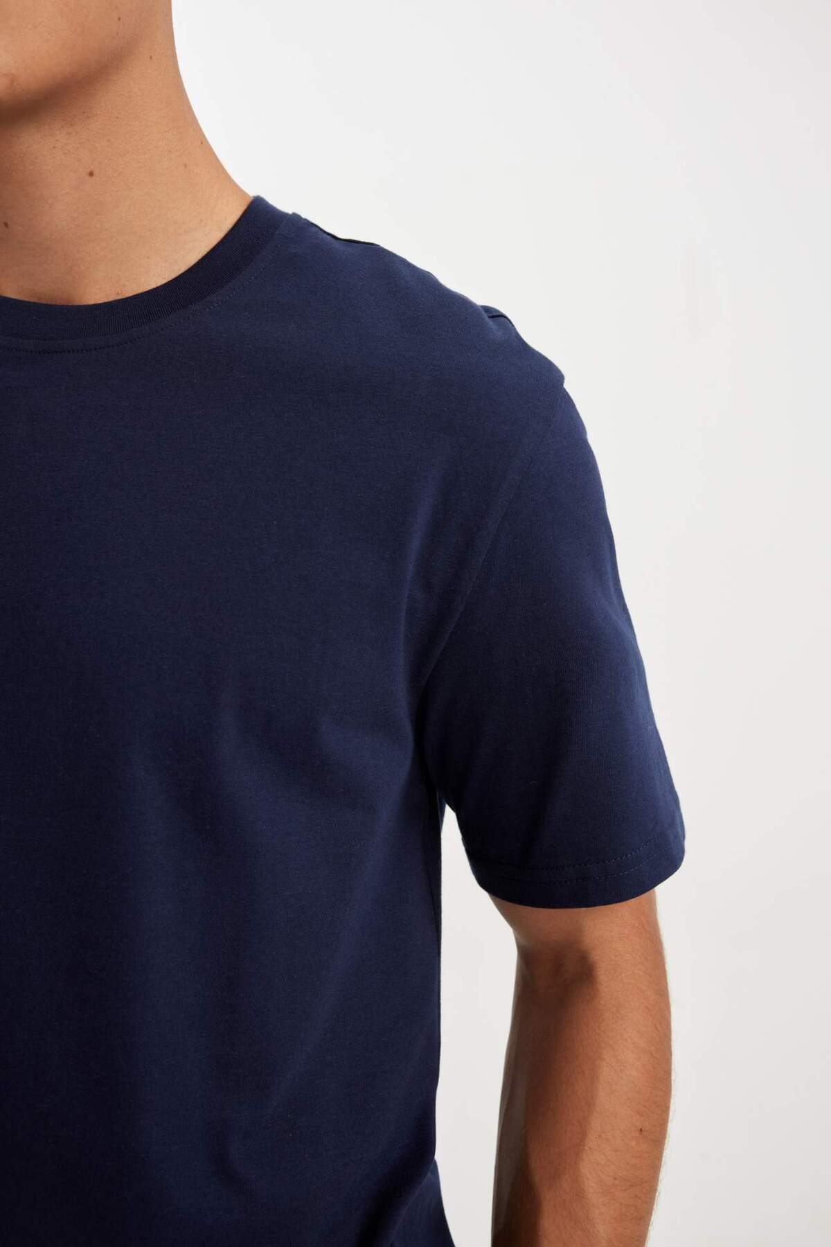 تی شرت مردانه دفاکتو | V7699AZ24SP Defacto - Image 3