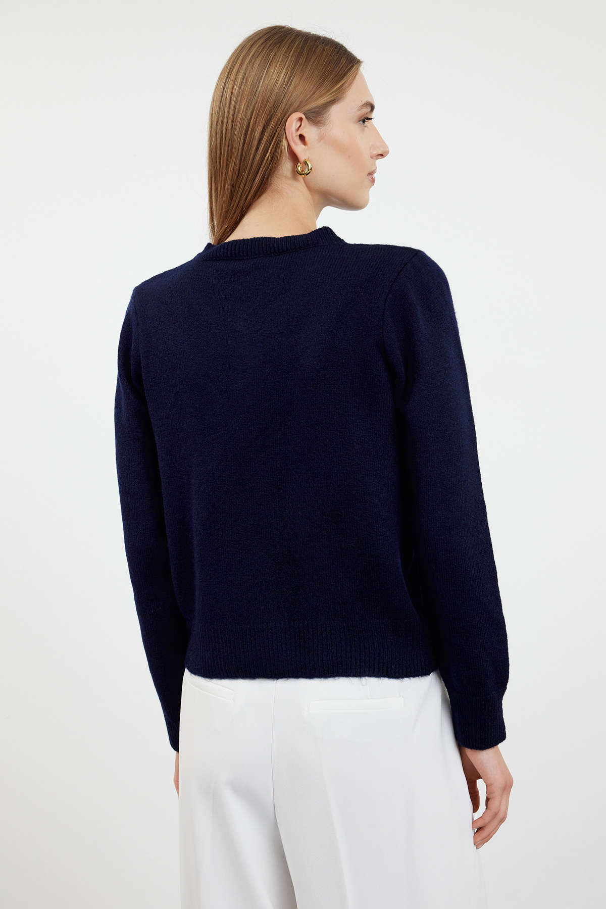 Trendyolmilla  Lacivert Yumuşak Dokulu Mücevher Düğmeli Ceket Görünümlü Triko Hırka TWOAW22HI0044 - Görsel 5