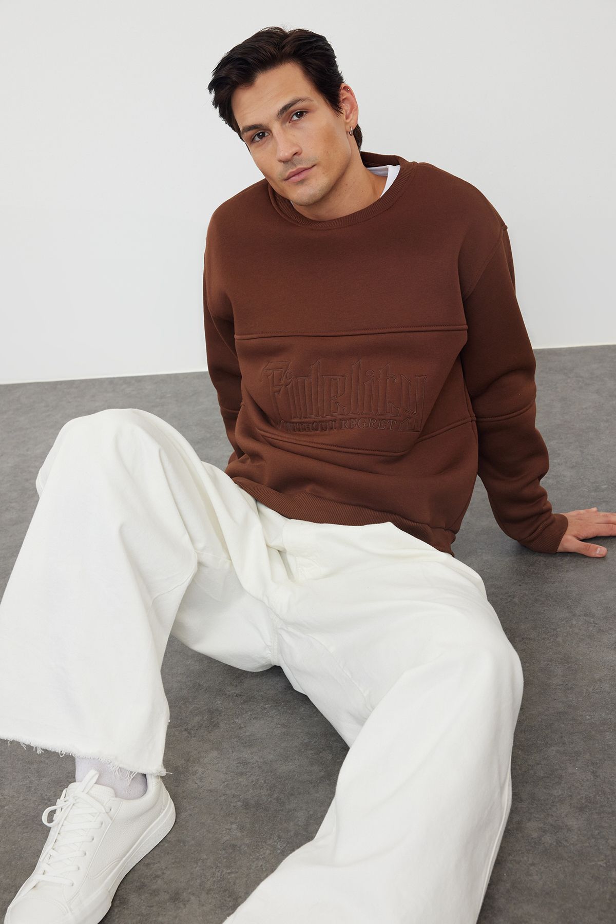 trendyol-man-mens-brown-slogan-long-oversize