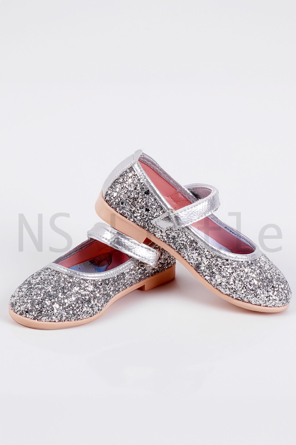 https://cdn.dsmcdn.com/ty1442/product/media/images/prod/QC/20240724/11/46d9e107-c394-3c0f-b8ed-de7eb828f9f7/1_org_zoom.jpg