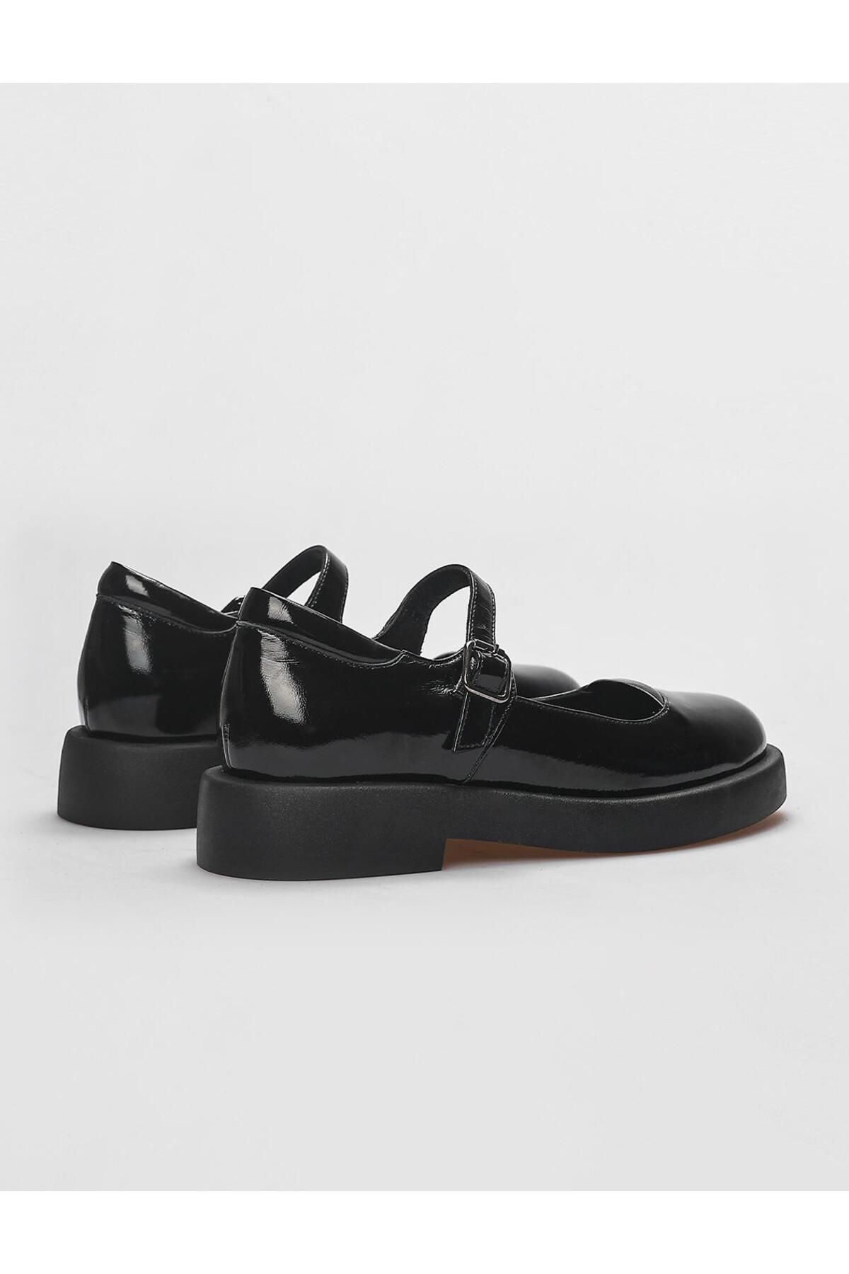 Cabani-Pantofi casual de damă din piele naturală, neagră, cu cataramă 3