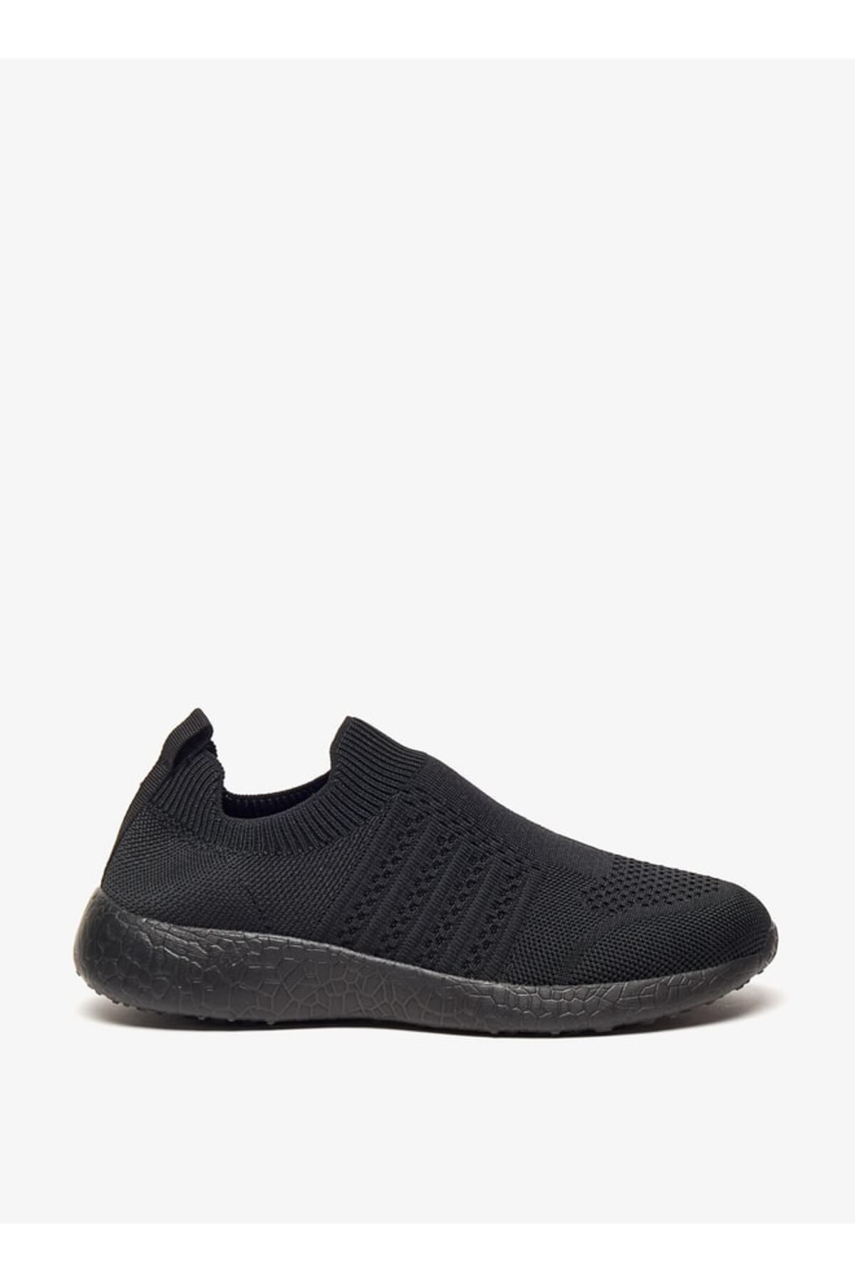 Dash-Textured Slip-On Walking Shoes with Pull Tabs 3